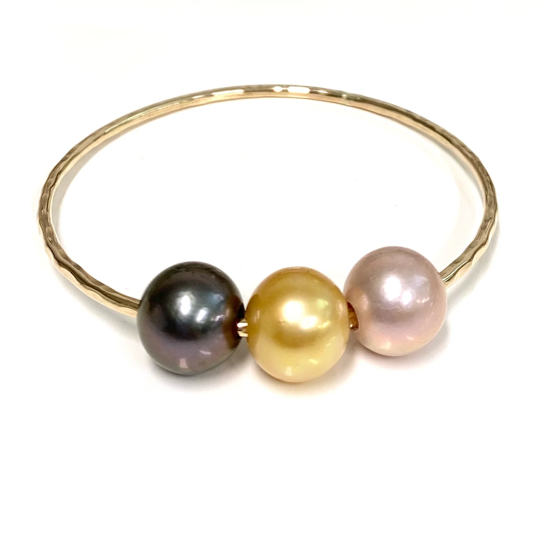 Bangle PAIGE - 11-12mm gold south sea , pink Edison and Tahitian pearl (B460) - Mitchell's Manufacturing Jewel