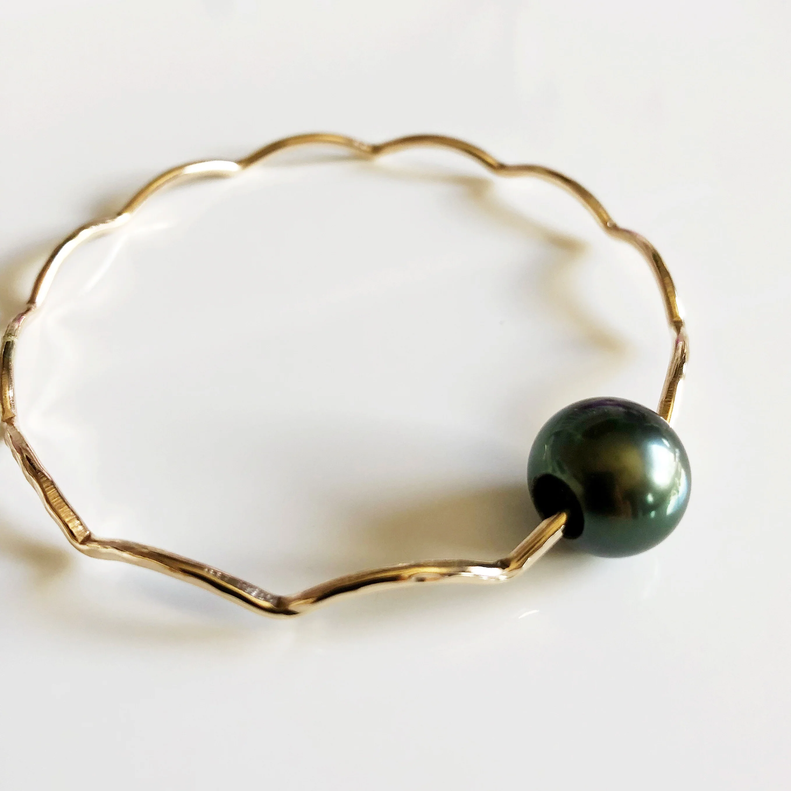 Bangle TOMI - tahitian pearl (B394) - Mitchell's Manufacturing Jewel