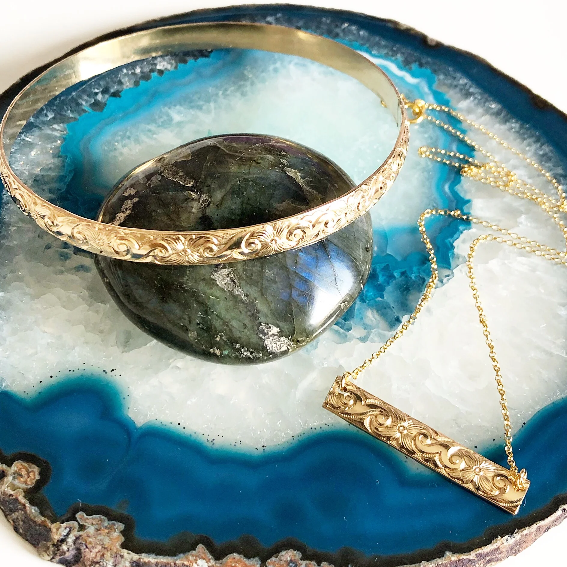 Bangle Jasmin - 6mm heirloom bangle (B423) - Mitchell's Manufacturing Jewel