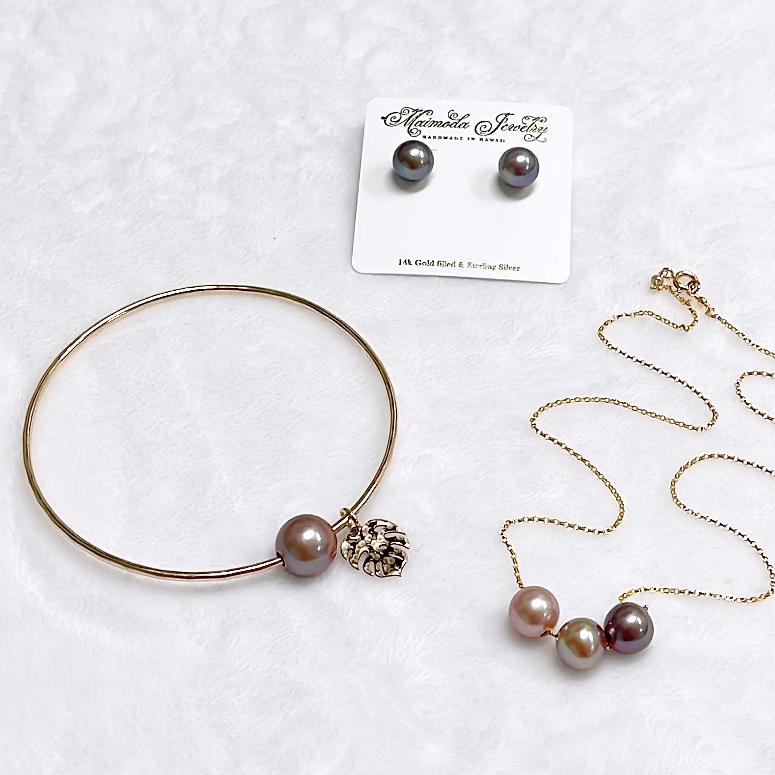 Monstera bangle - lavender Edison pearl (B561) - Mitchell's Manufacturing Jewel