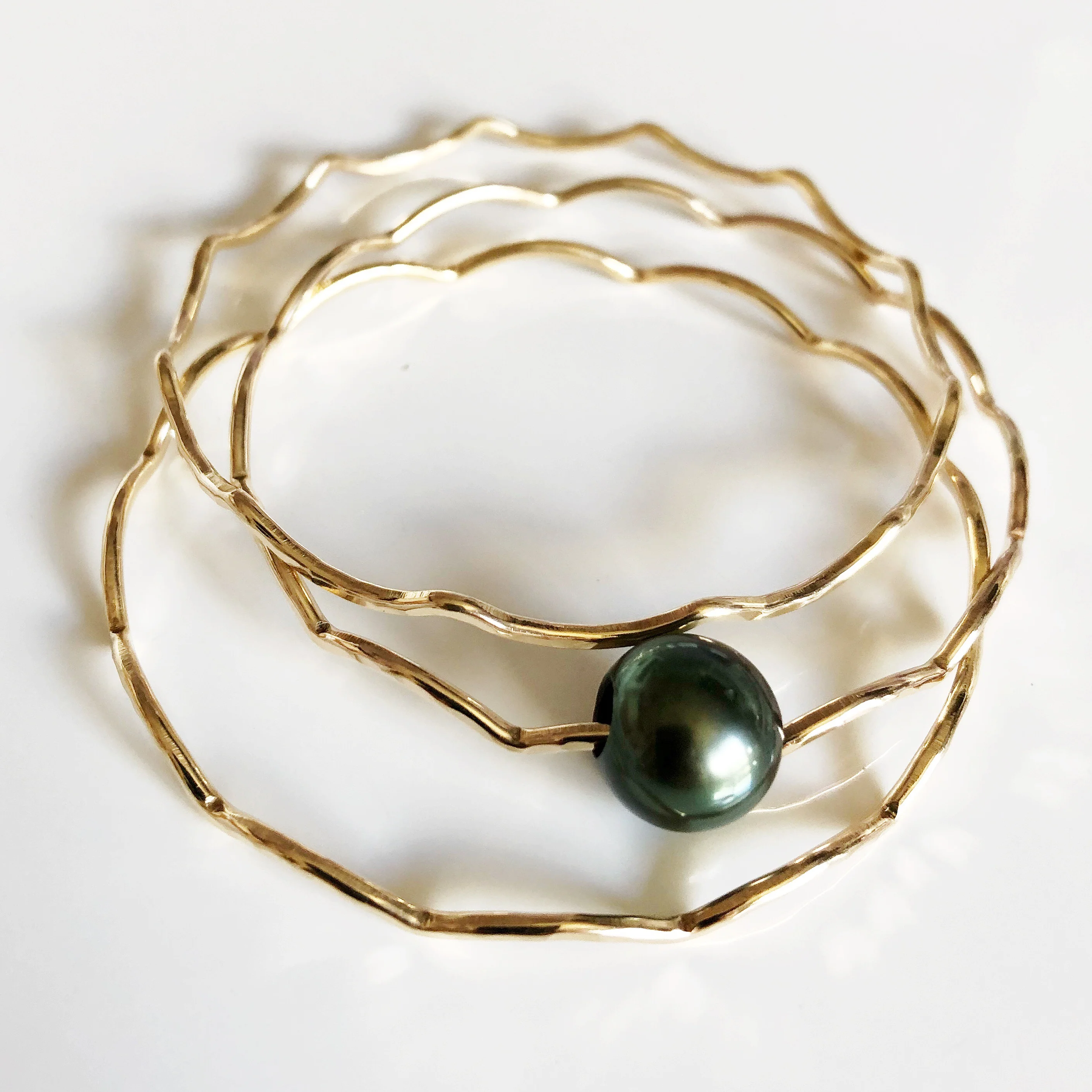 Bangle TOMI - tahitian pearl (B394) - Mitchell's Manufacturing Jewel