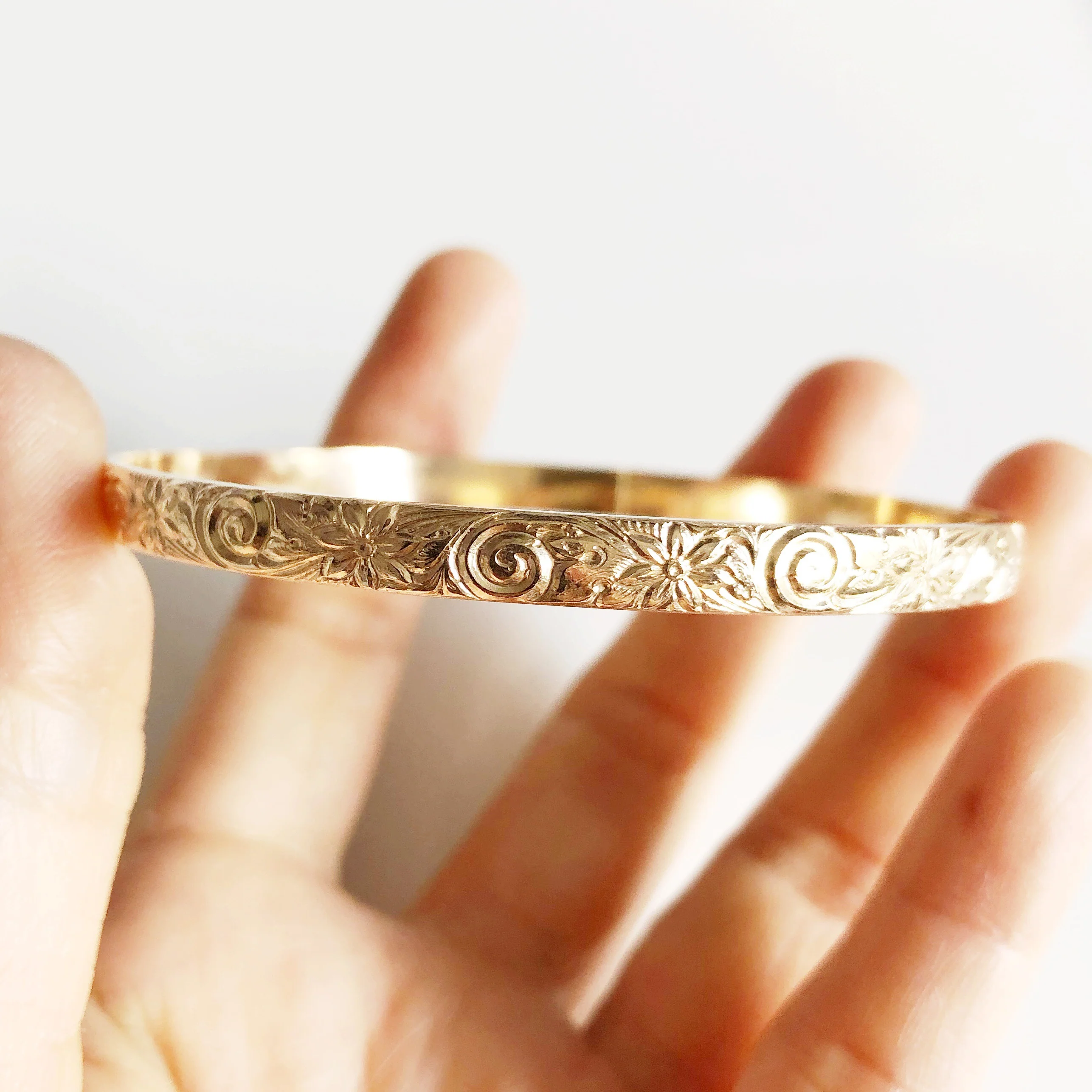 Bangle Jasmin - 5 mm (B397) - Mitchell's Manufacturing Jewel