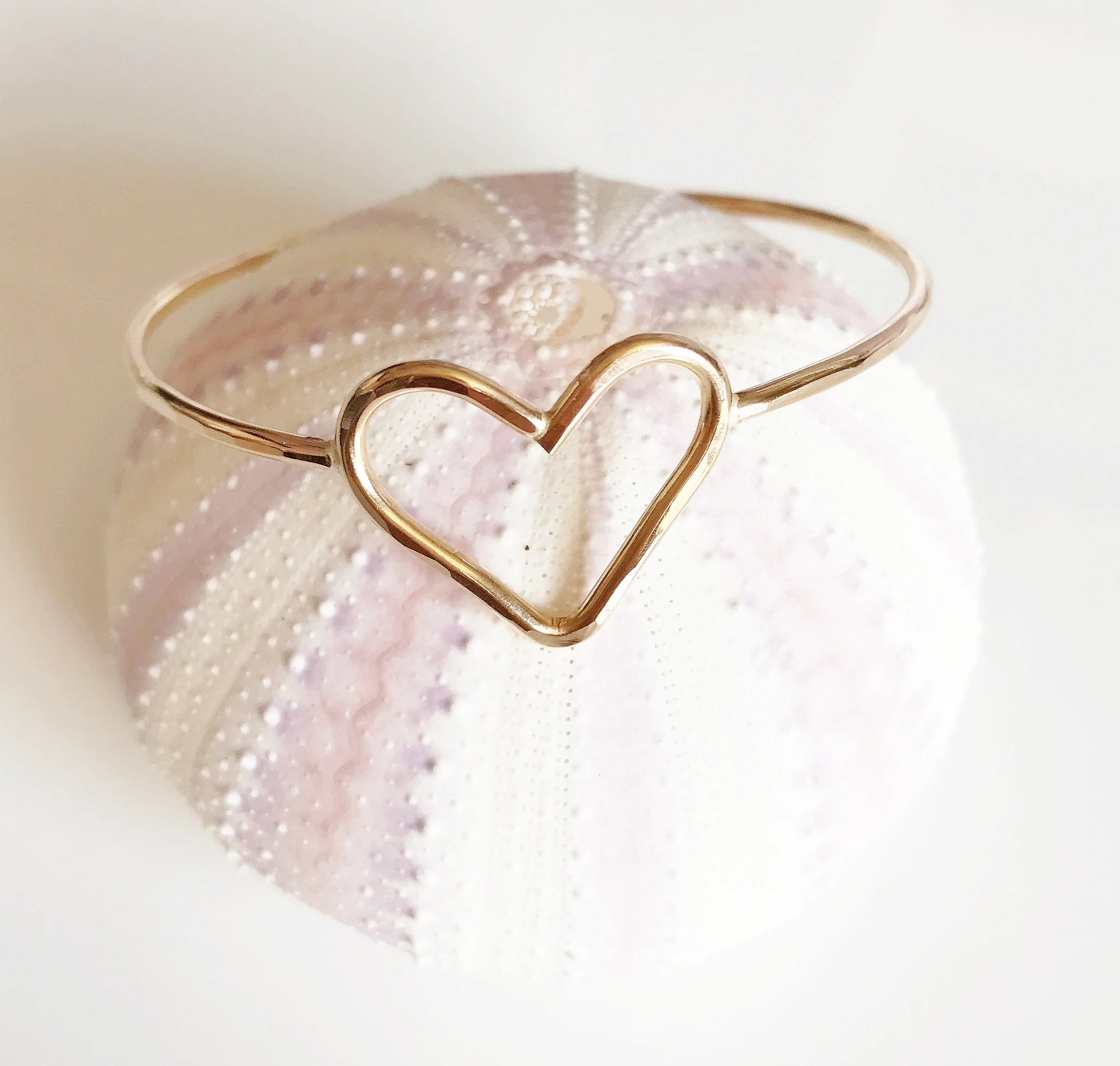 Bangle Elsa - baby heart bangle (B301) - Mitchell's Manufacturing Jewel
