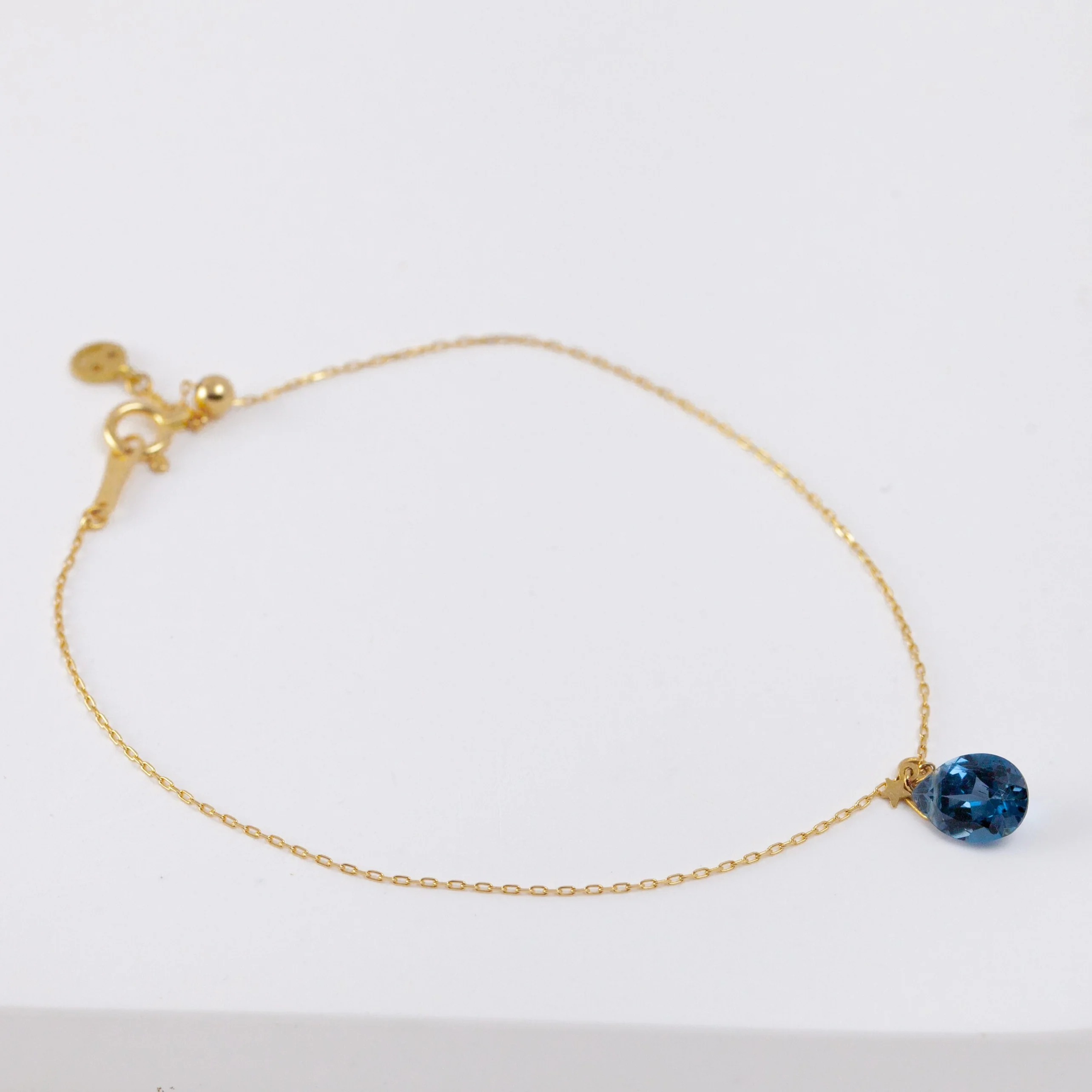 Smiley London blue topaz bracelet - Mitchell's Manufacturing Jewel