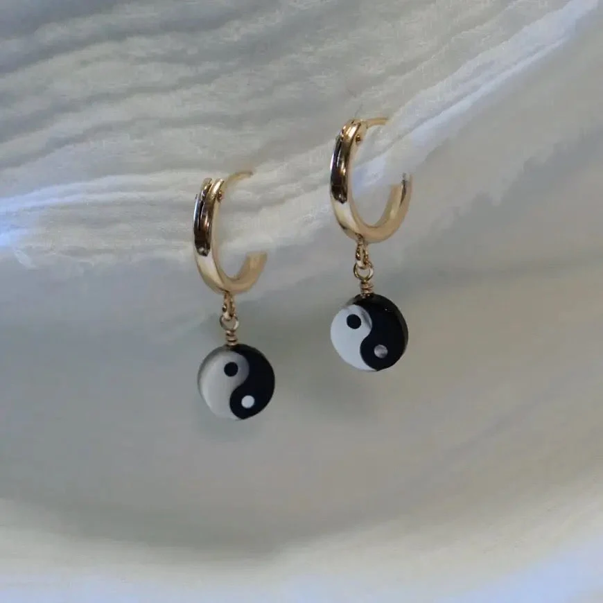 Mother of Pearl Yin Yang Earrings - Mitchell's Manufacturing Jewel