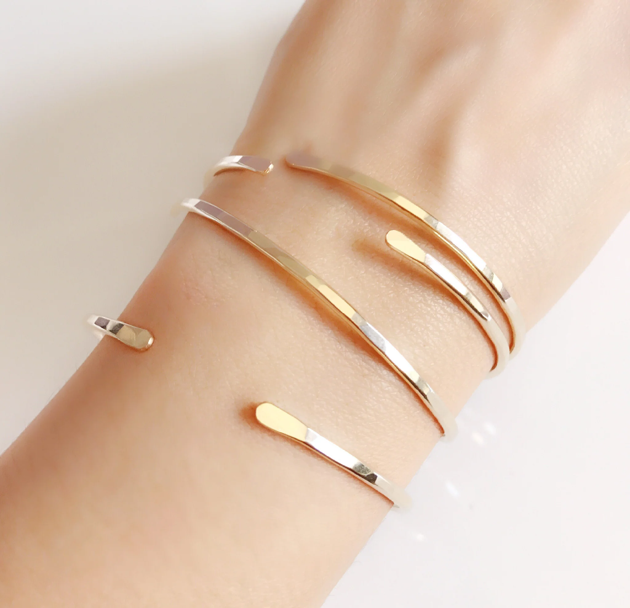Cuff Lacey (B314) - Mitchell's Manufacturing Jewel