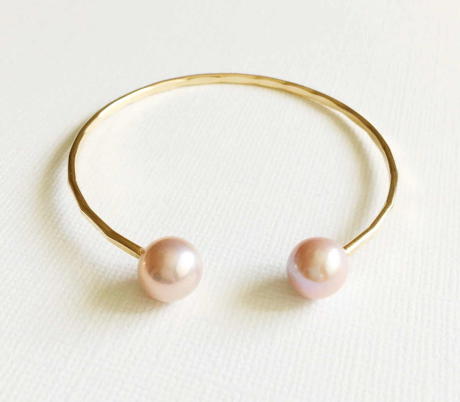 Cuff Adora - Pink pearls (B246) - Mitchell's Manufacturing Jewel