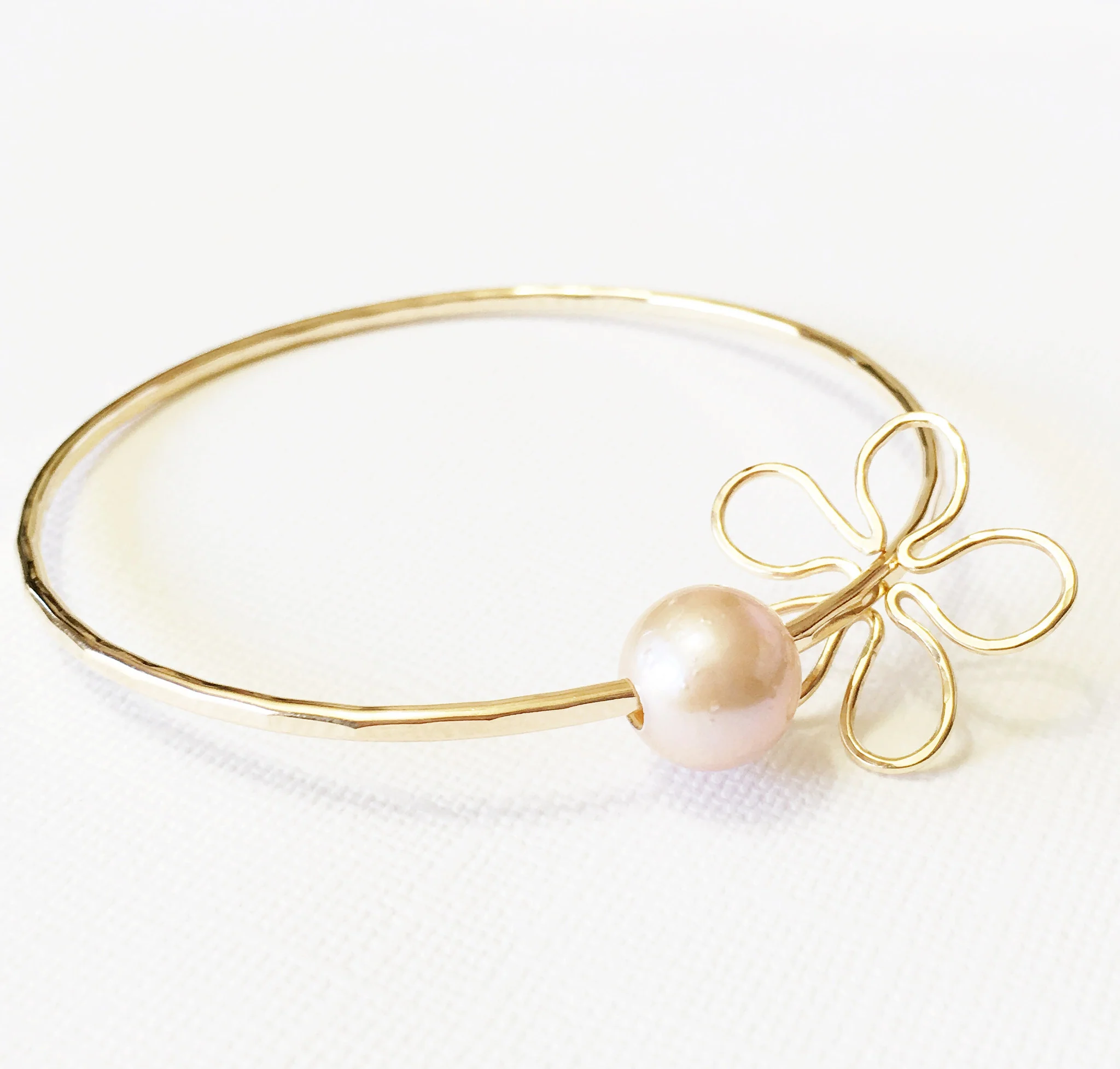 Bangle Viola - pink pearl (B290) - Mitchell's Manufacturing Jewel