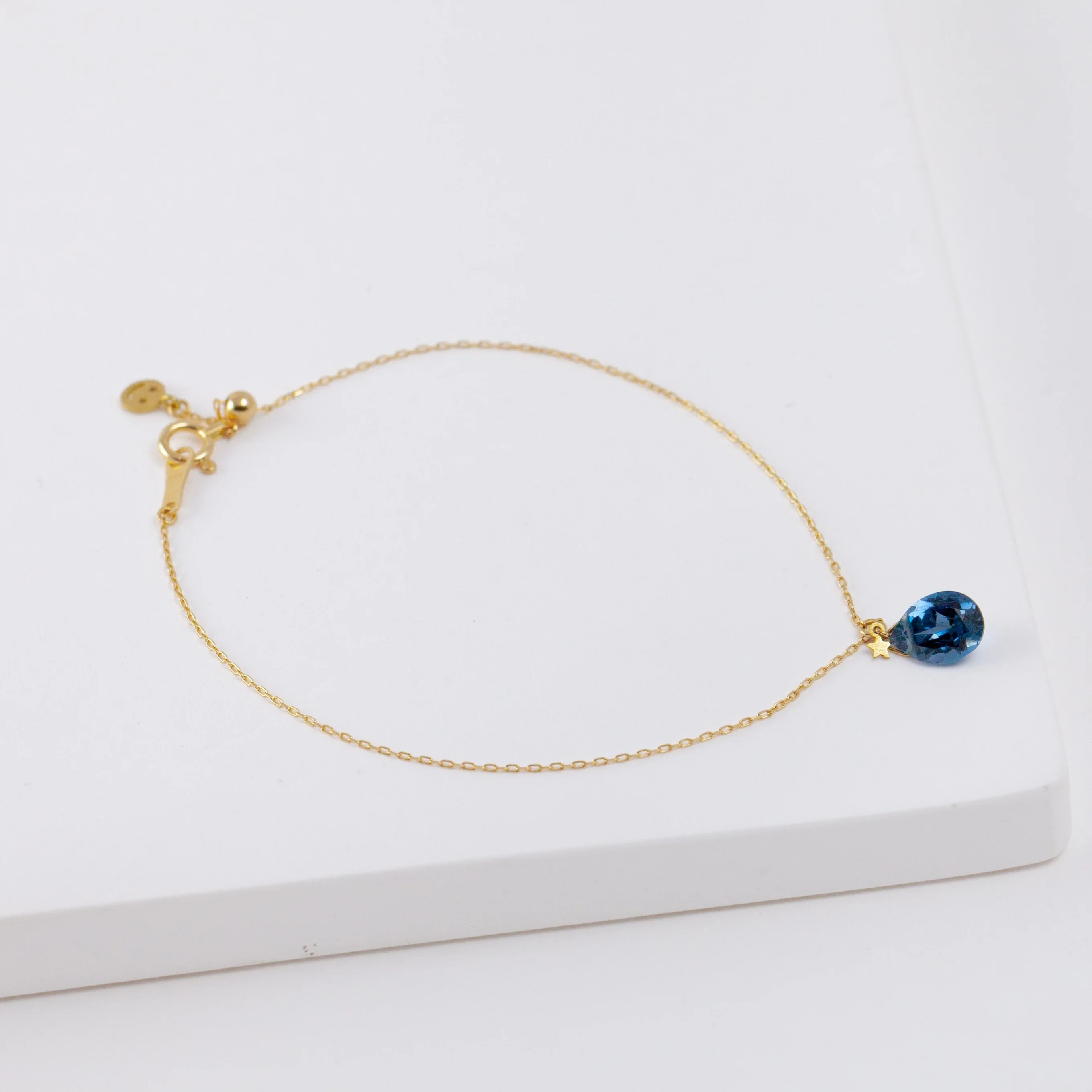 Smiley London blue topaz bracelet - Mitchell's Manufacturing Jewel