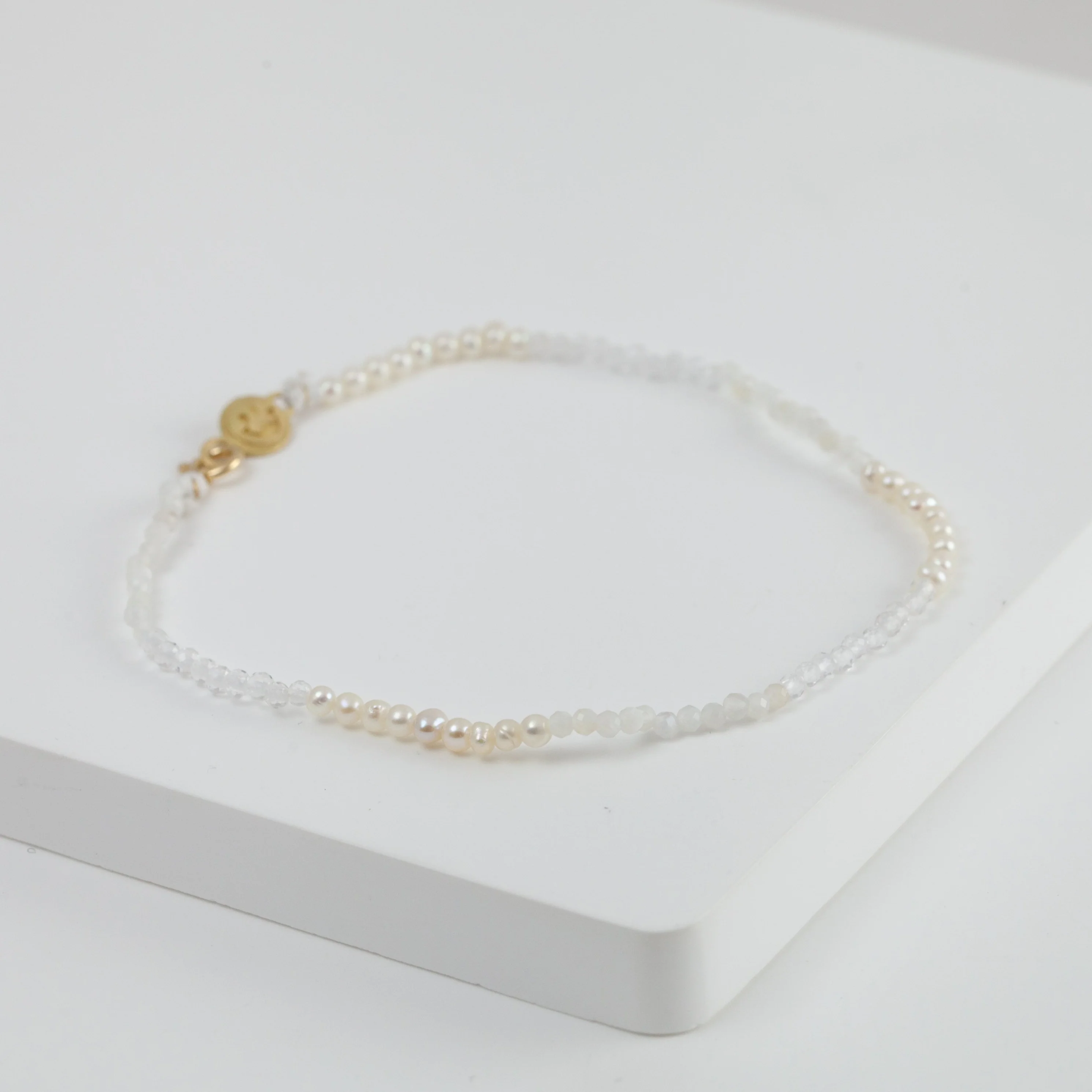 Lip smiley charm white gemstones beads bracelet - Mitchell's Manufacturing Jewel