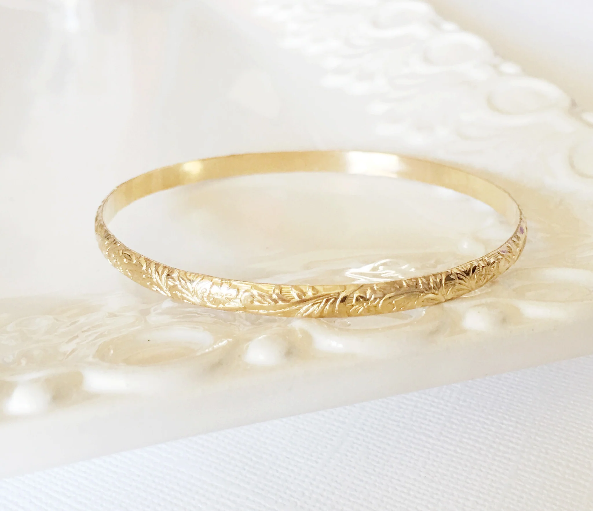 Bangle Jasmin - 4mm ( B287) - Mitchell's Manufacturing Jewel