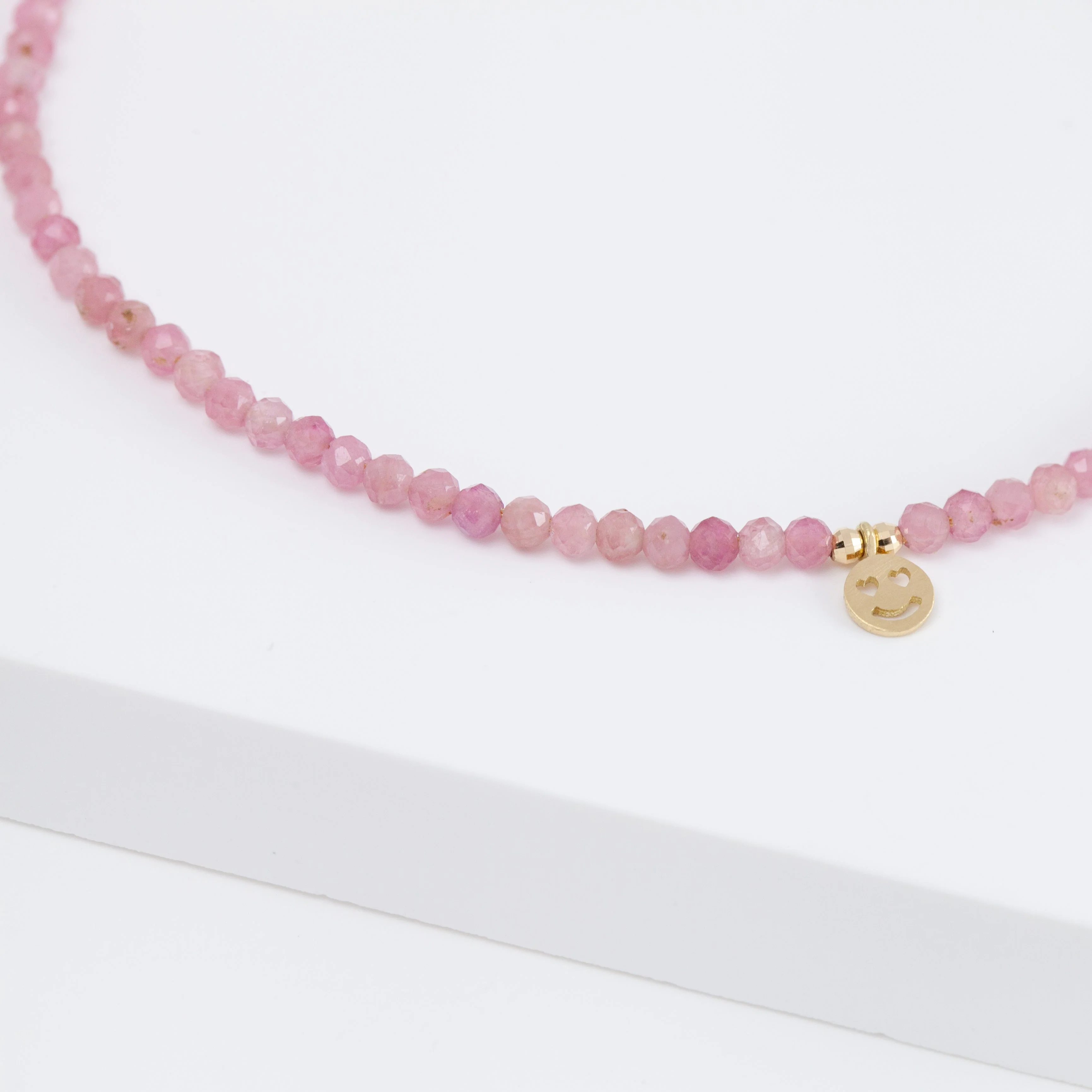 Smiley pink tourmaline beads bracelet - Mitchell's Manufacturing Jewel
