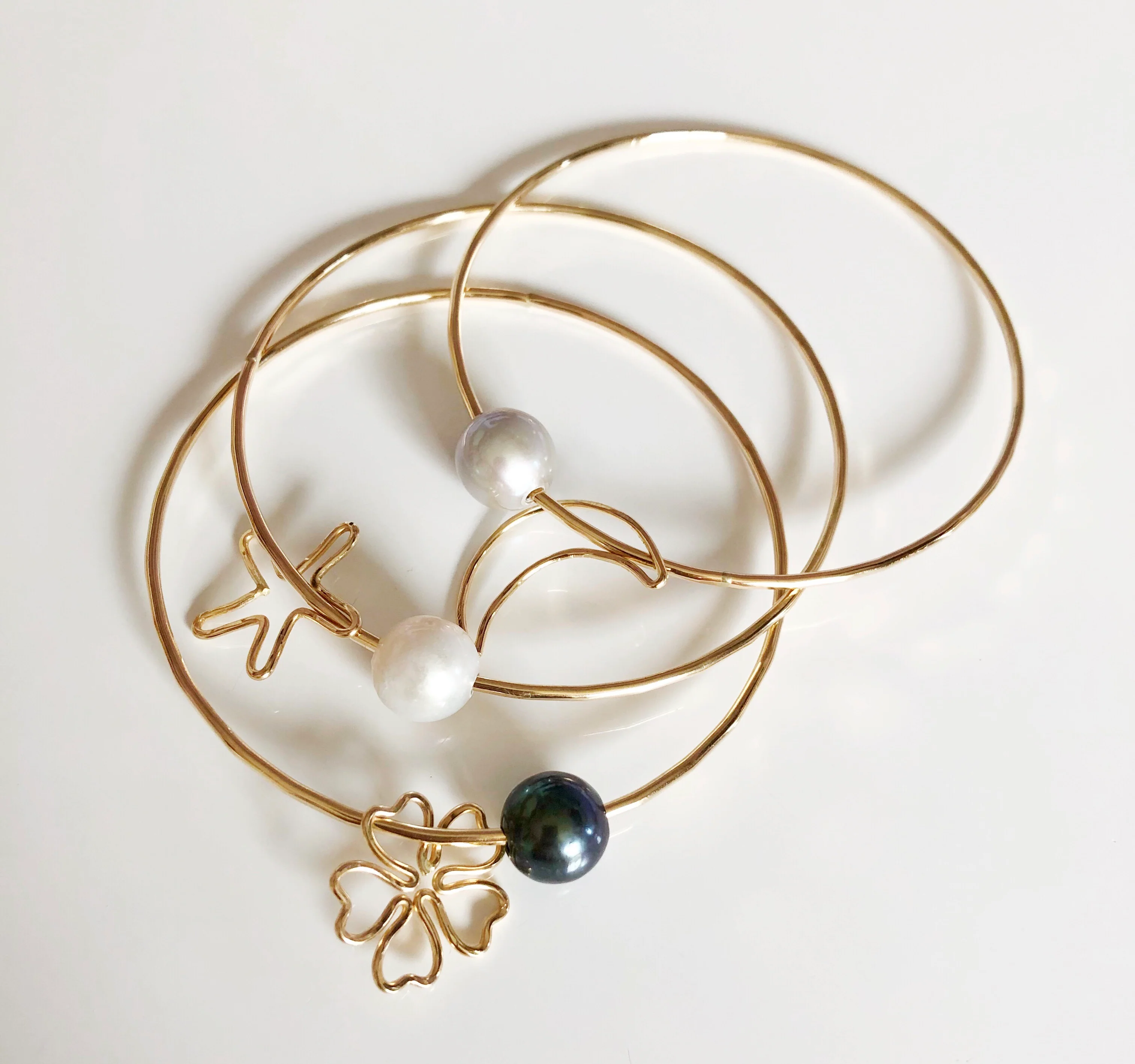 Starfish charm bangle - Fresh water pearl (B347) - Mitchell's Manufacturing Jewel
