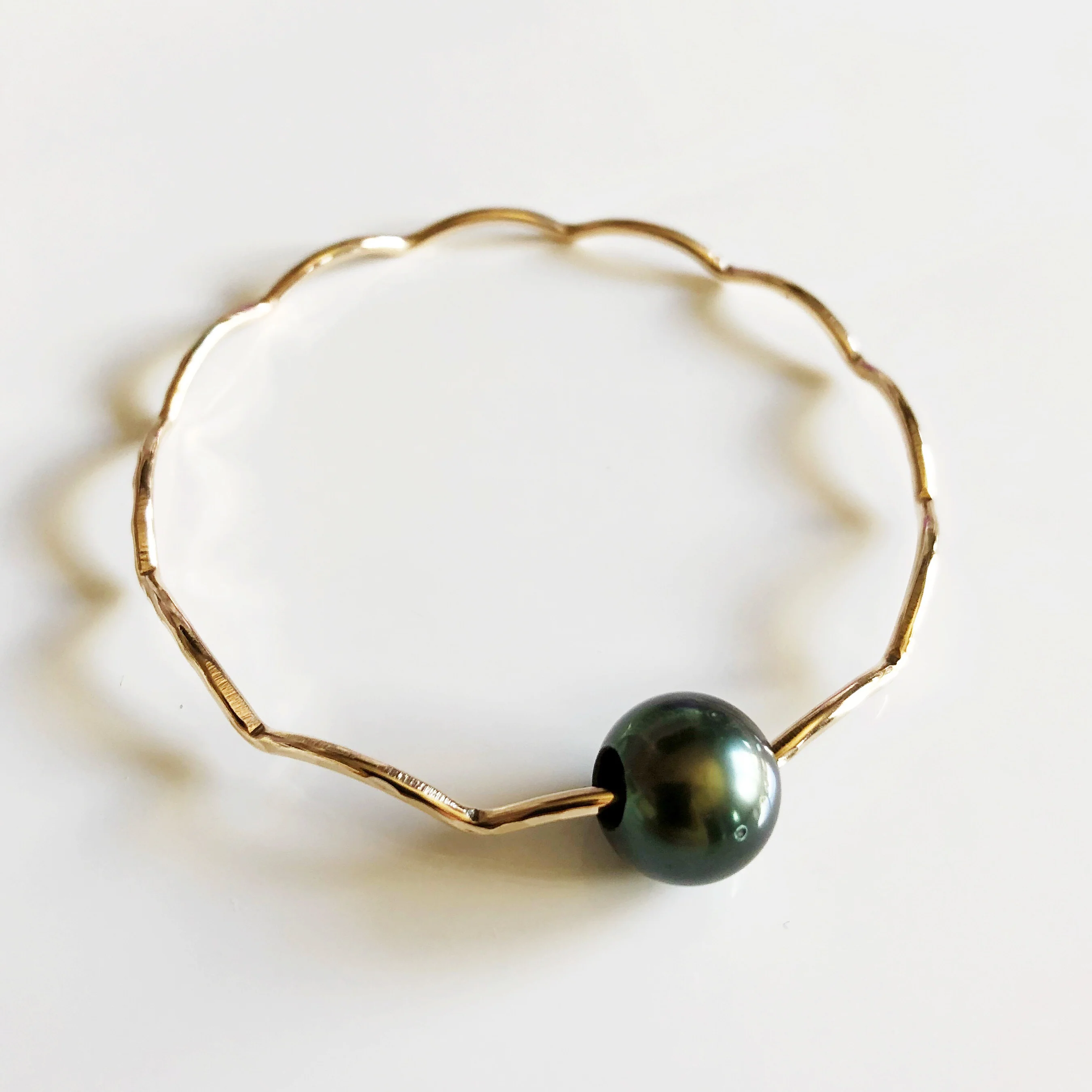 Bangle TOMI - tahitian pearl (B394) - Mitchell's Manufacturing Jewel