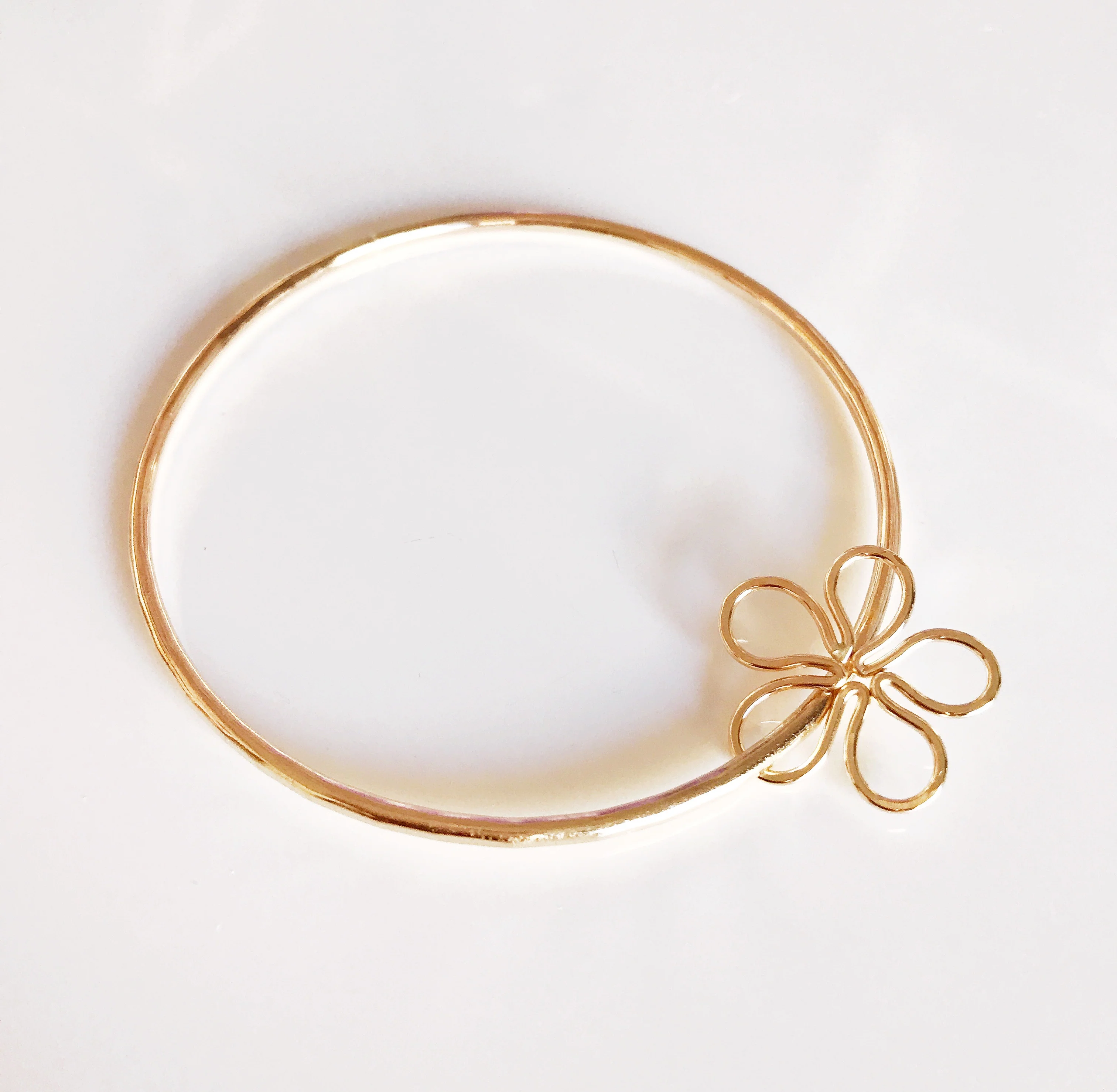 Bangle Plumeria (B326) - Mitchell's Manufacturing Jewel