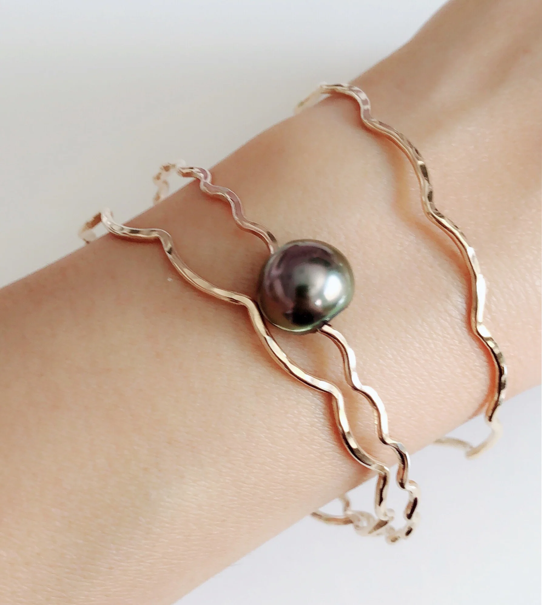Bangle UNAHI - tahitian pearl (B420) - Mitchell's Manufacturing Jewel