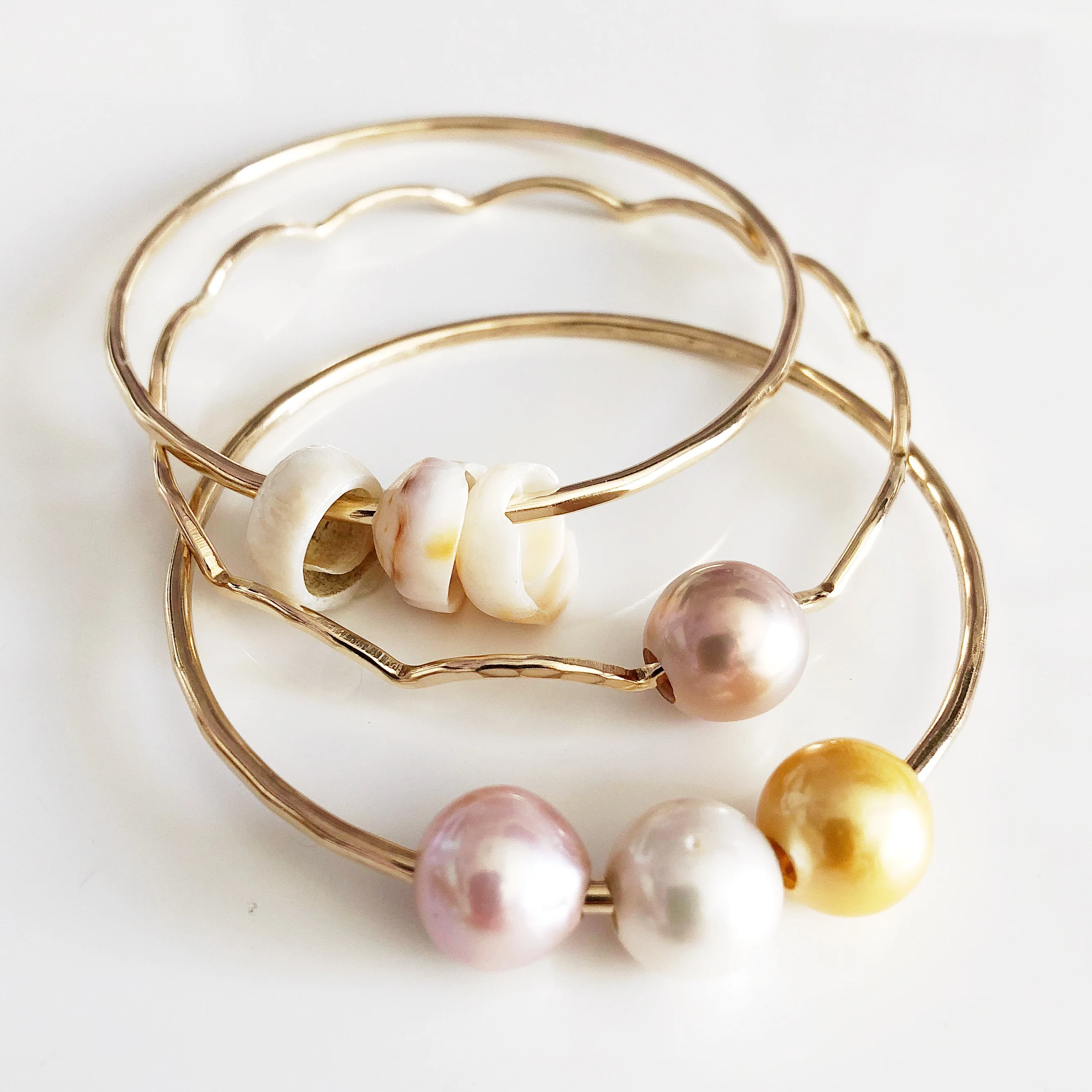 Bangle TOMI - pink pearl (B391) - Mitchell's Manufacturing Jewel