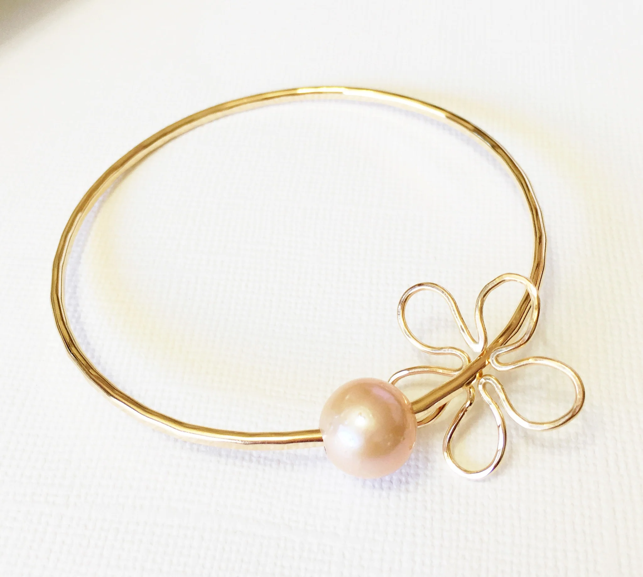 Bangle Viola - pink pearl (B290) - Mitchell's Manufacturing Jewel