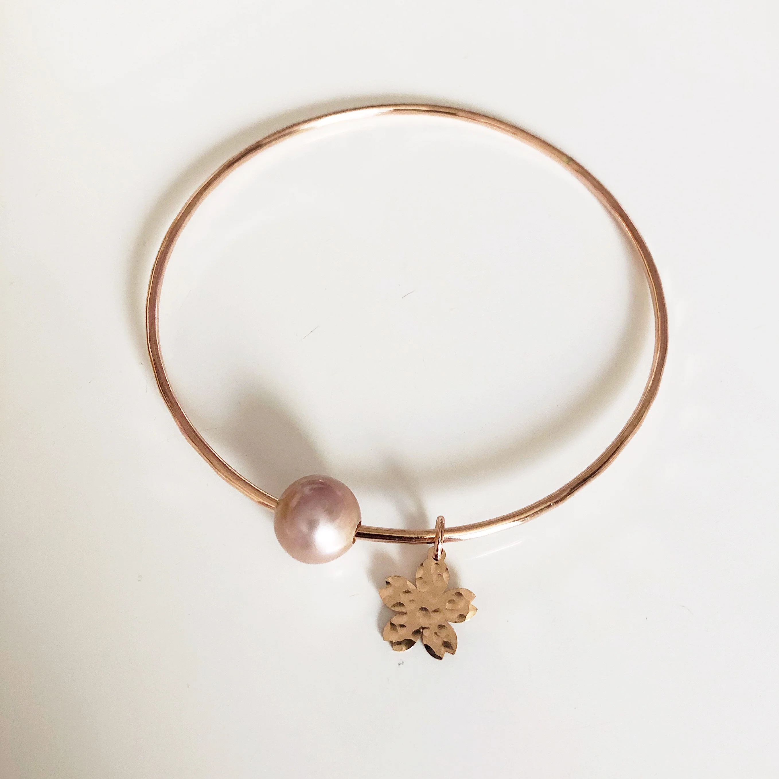Bangle SAKURA - pink Edison pearl (B411) - Mitchell's Manufacturing Jewel