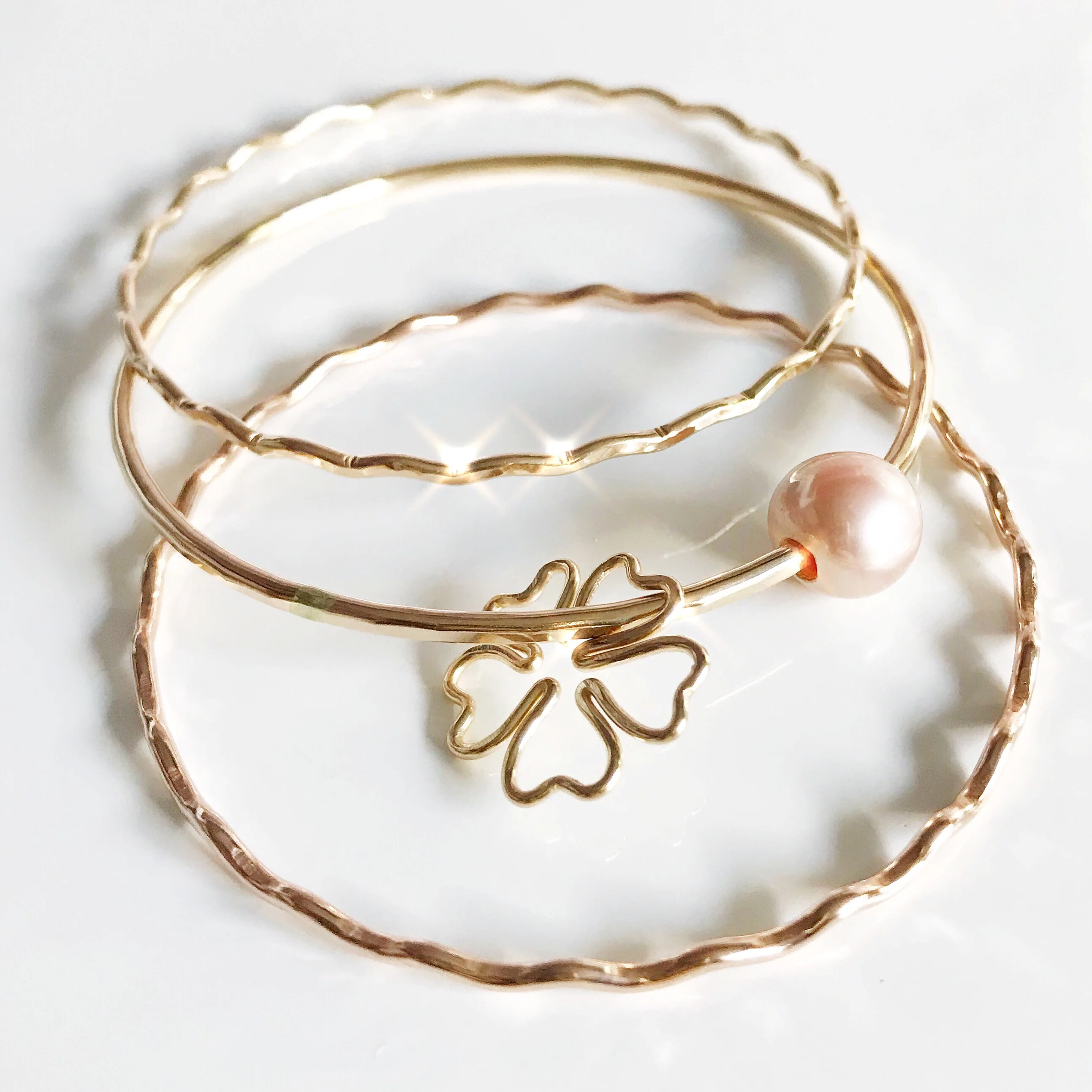 Cherry Blossom bangle- pink pearl (B354) - Mitchell's Manufacturing Jewel
