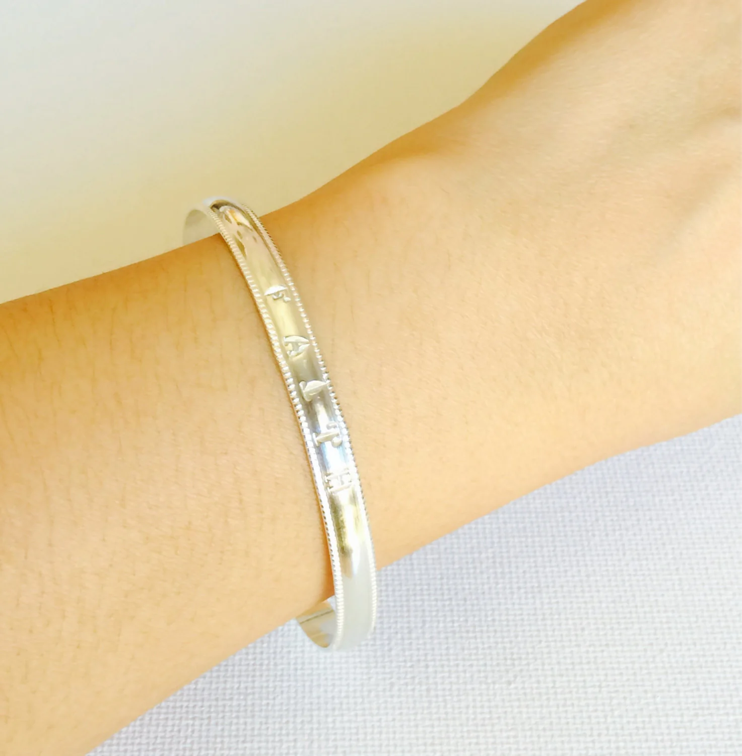 Cuff Bailey (B146) - Mitchell's Manufacturing Jewel
