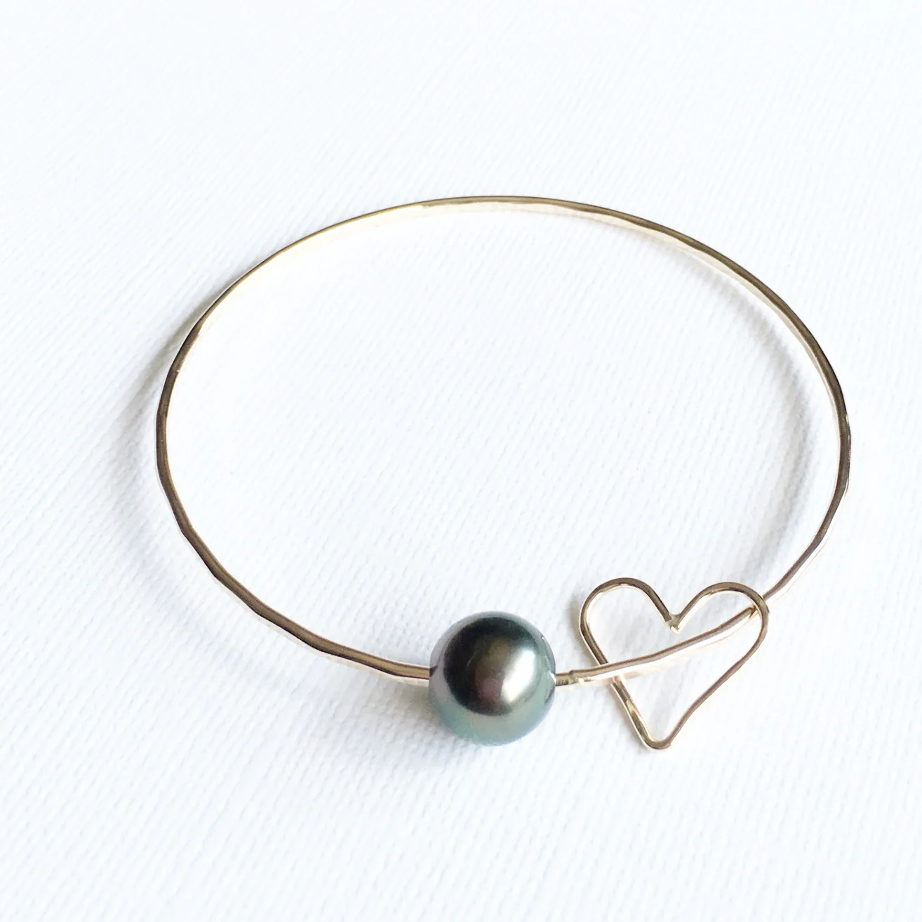 Bangle Lei - heart charm ( B102) - Mitchell's Manufacturing Jewel