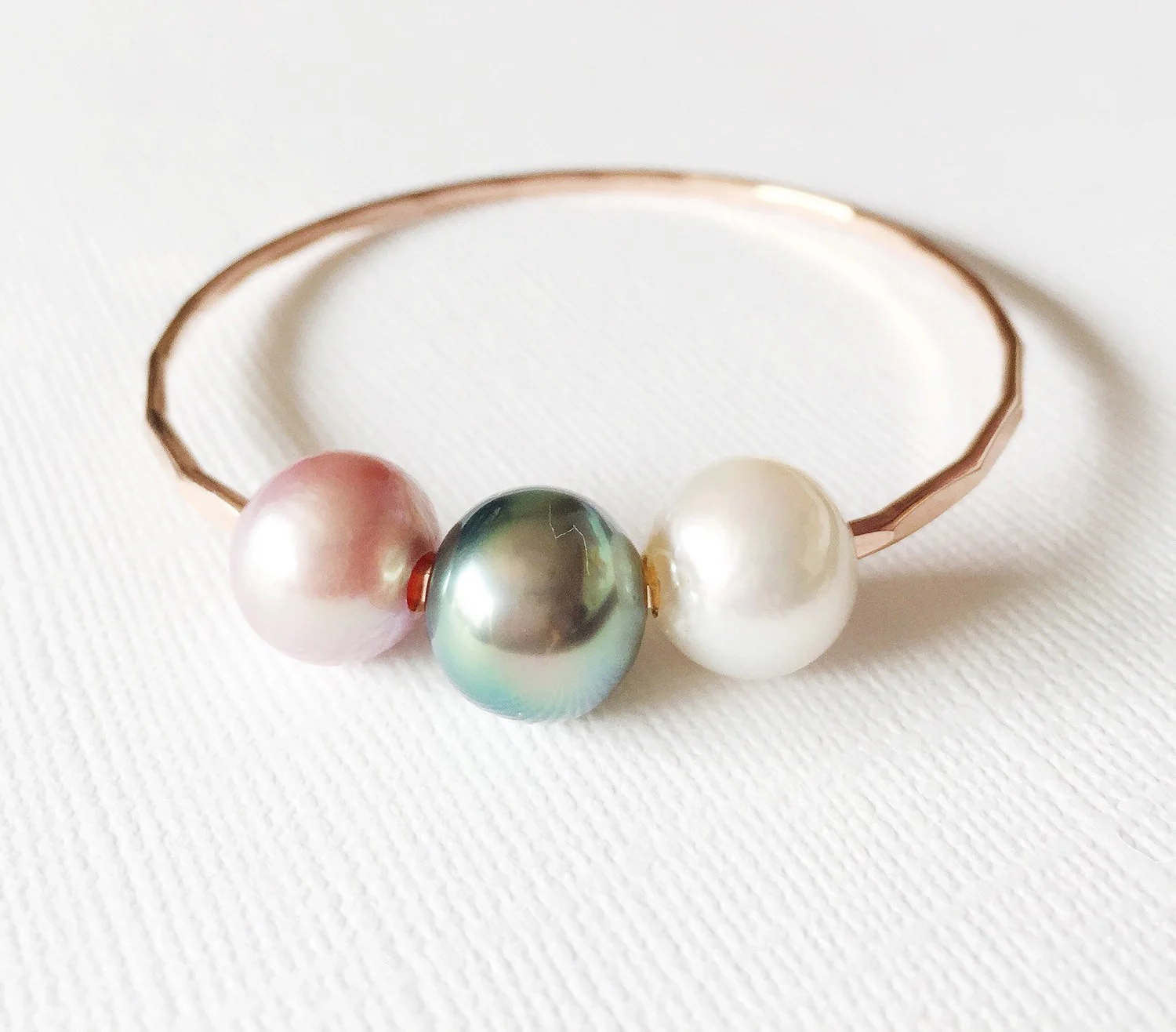 Bangle Paige (B239) - Mitchell's Manufacturing Jewel