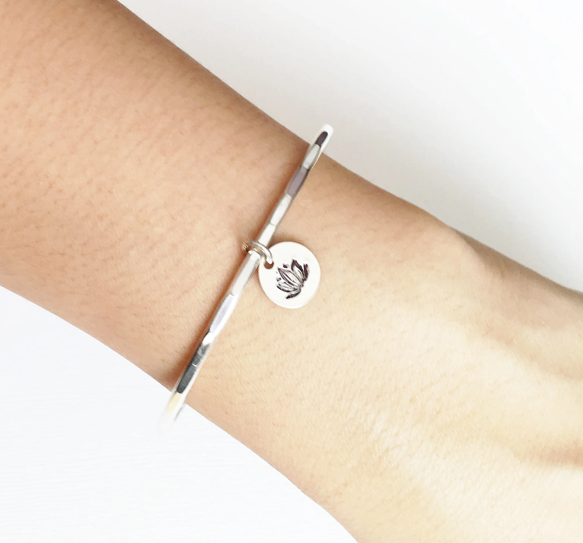 Bangle Haley - Lotus charm (B274) - Mitchell's Manufacturing Jewel