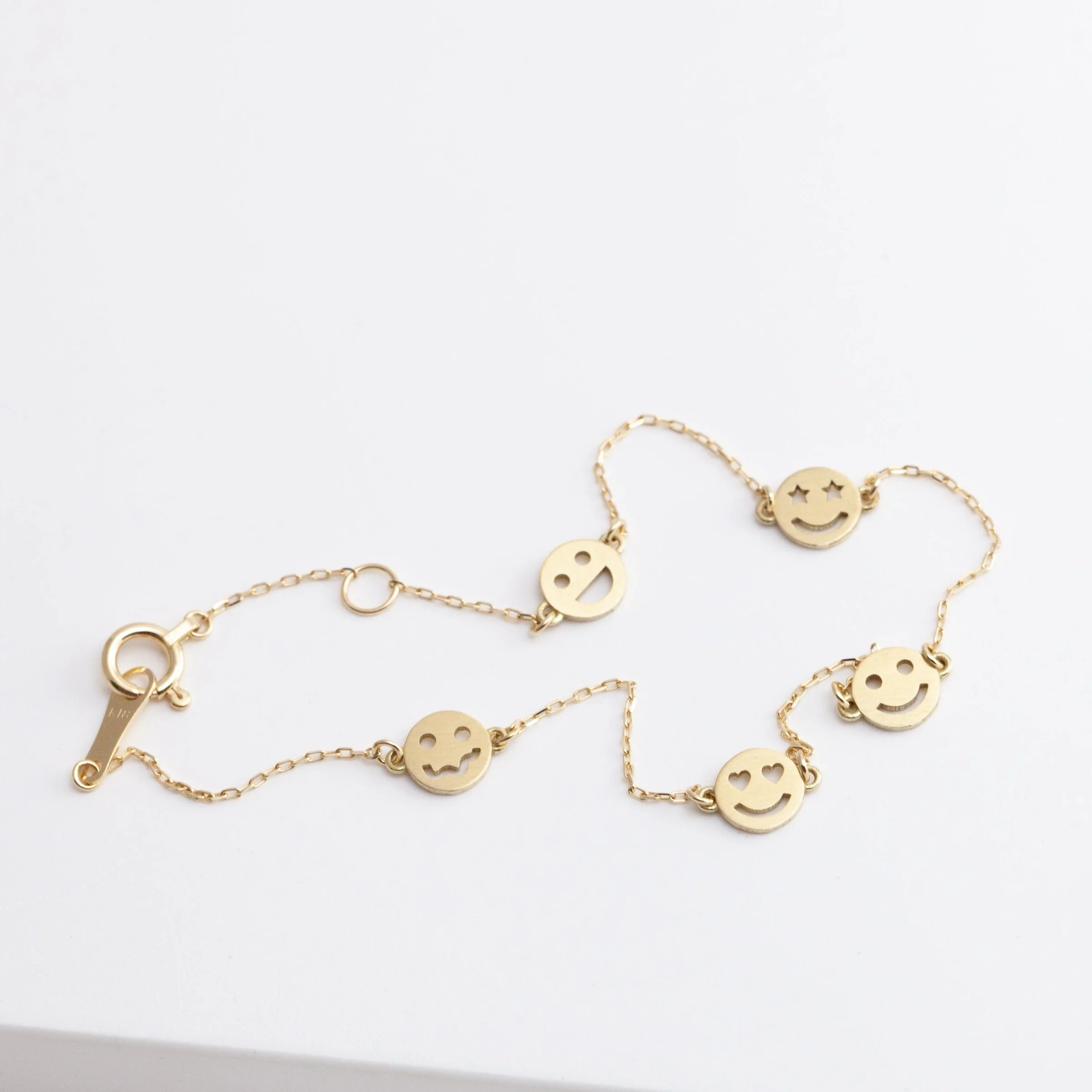Five smiley bracelet - Mitchell's Manufacturing Jewel
