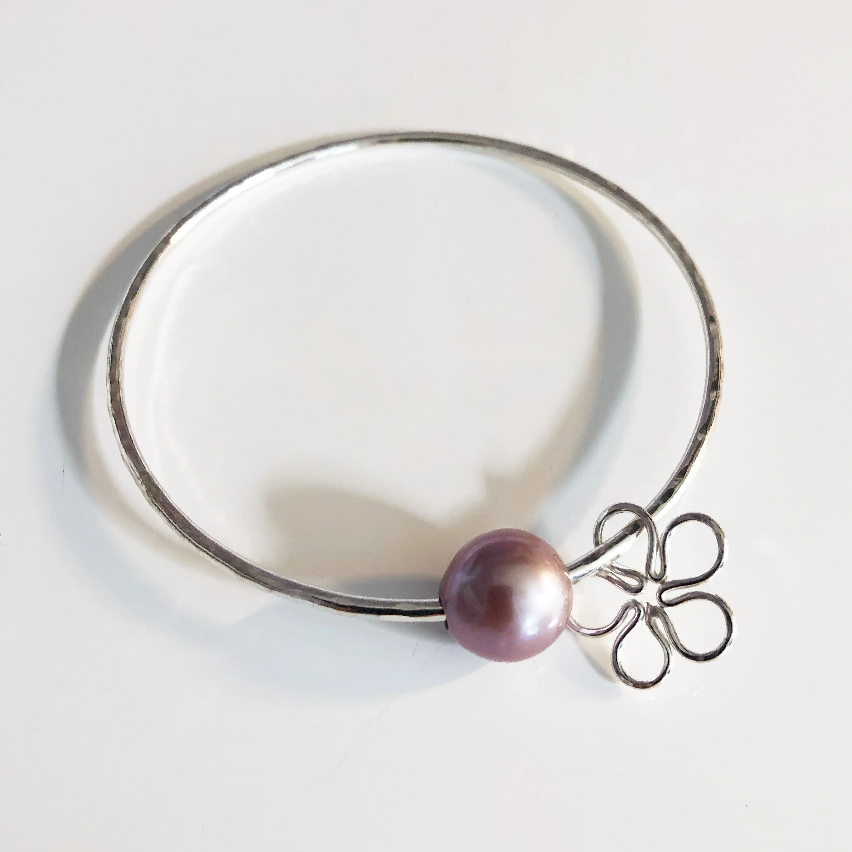 Bangle VIOLA - lavender pearl (B416) - Mitchell's Manufacturing Jewel
