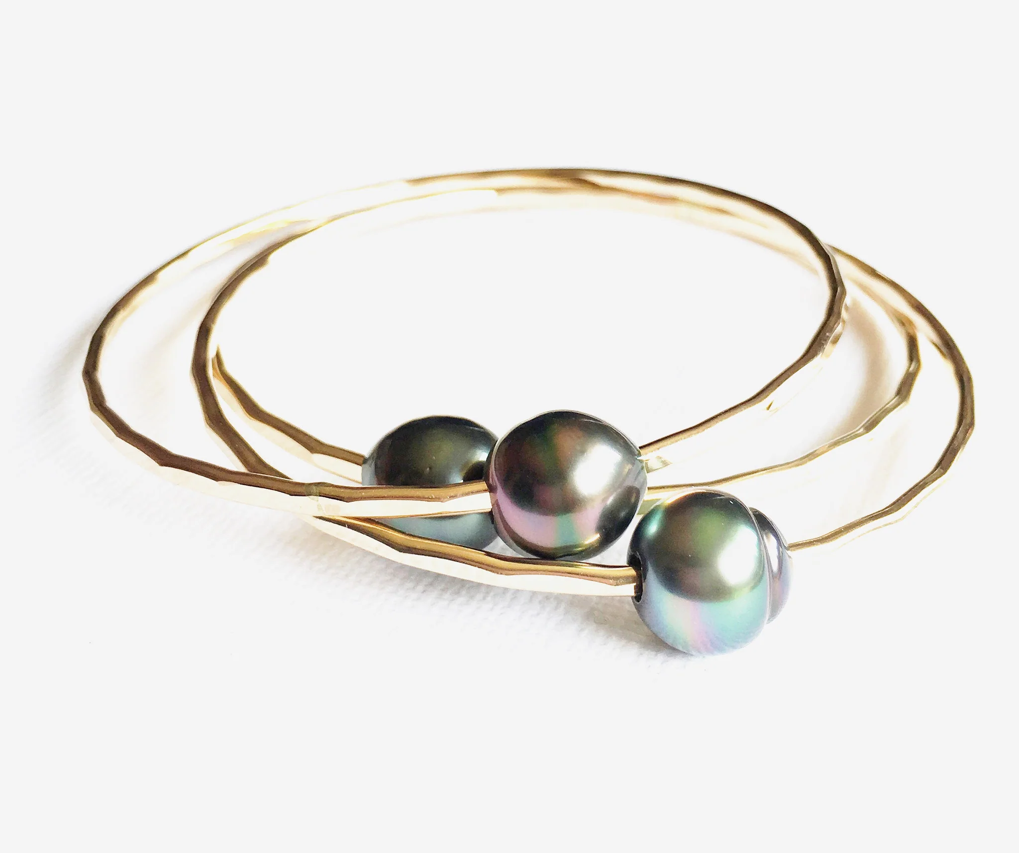 Bangle Leah (B106) - Mitchell's Manufacturing Jewel