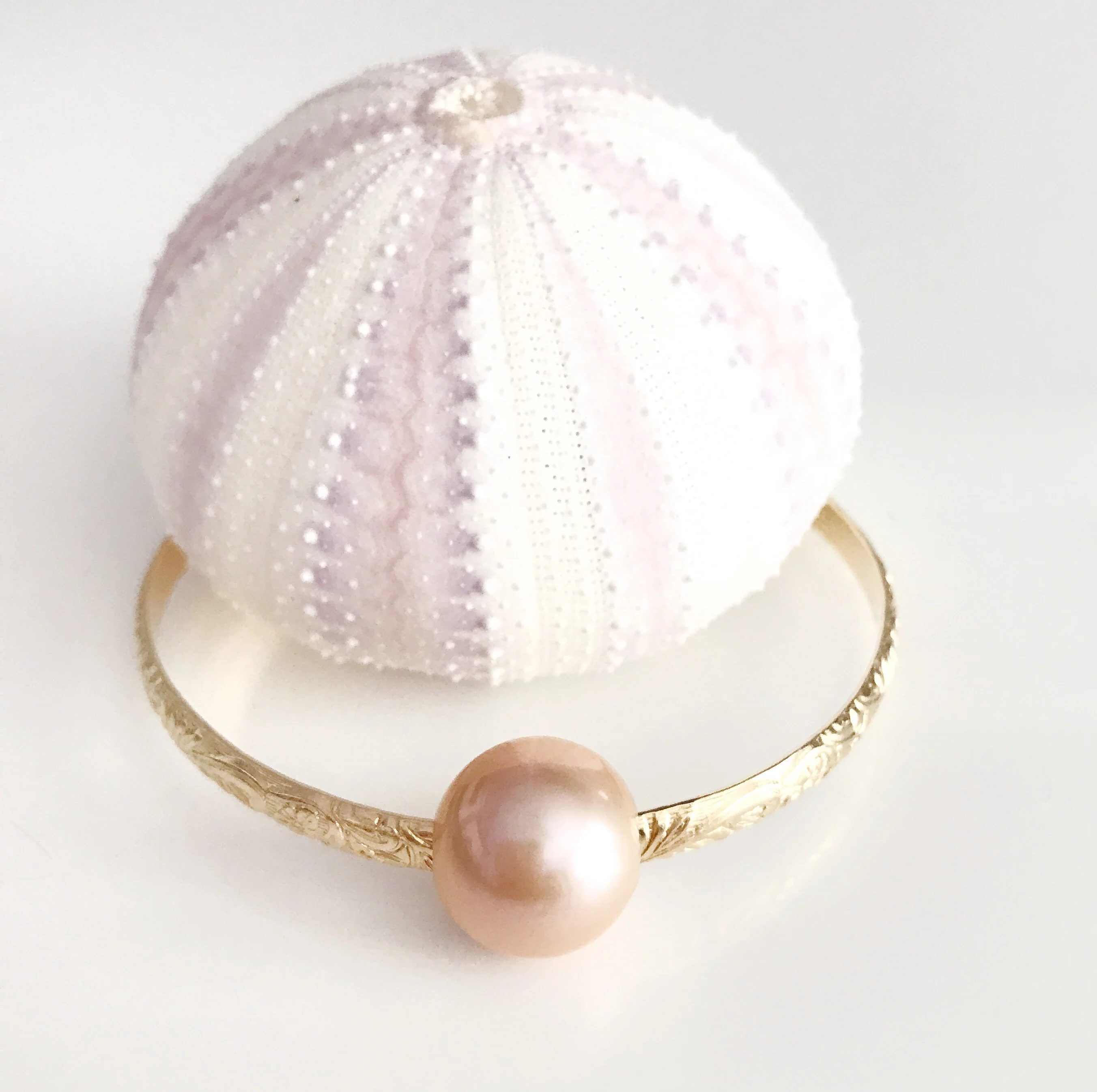 Bangle ALII - pink Edison pearl ( B315) - Mitchell's Manufacturing Jewel
