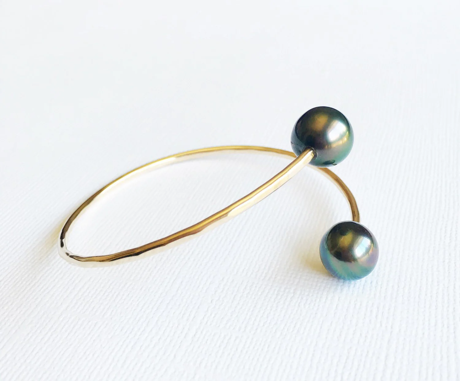 Cuff Leia - tahitian pearls (B265) - Mitchell's Manufacturing Jewel