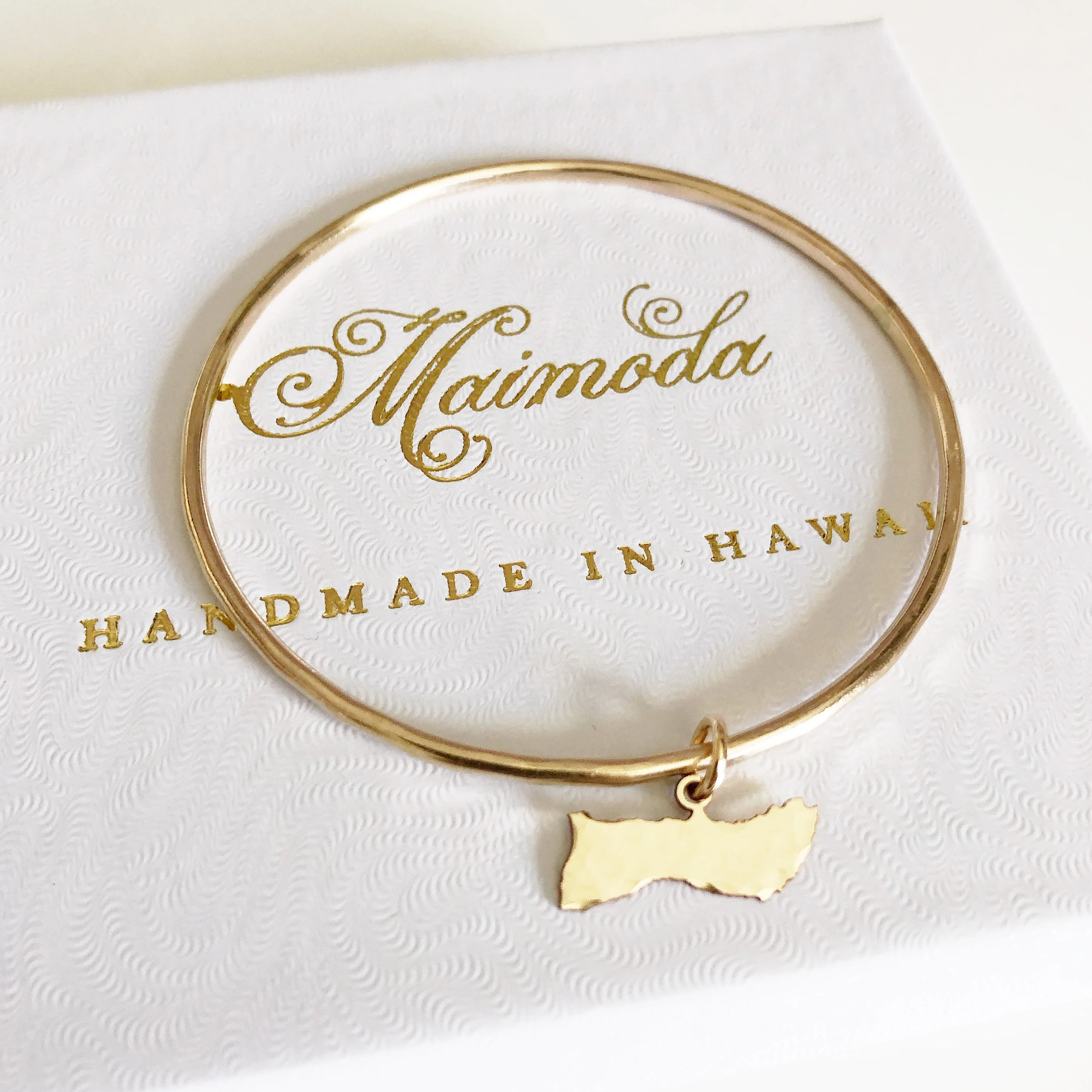 Molokai charm bangle (B424) - Mitchell's Manufacturing Jewel