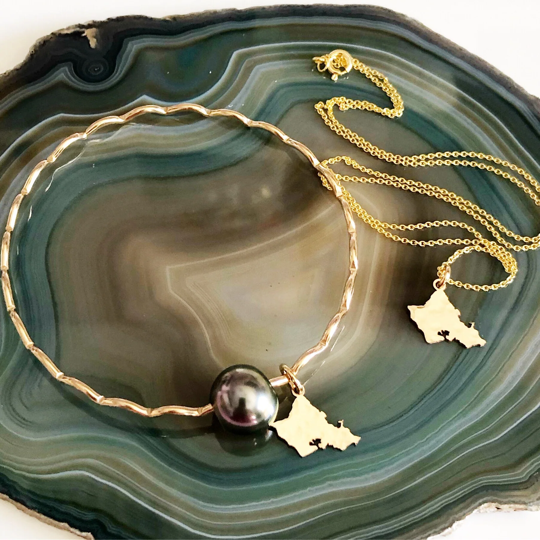 Bangle UNAHI - tahitian pearl (B420) - Mitchell's Manufacturing Jewel