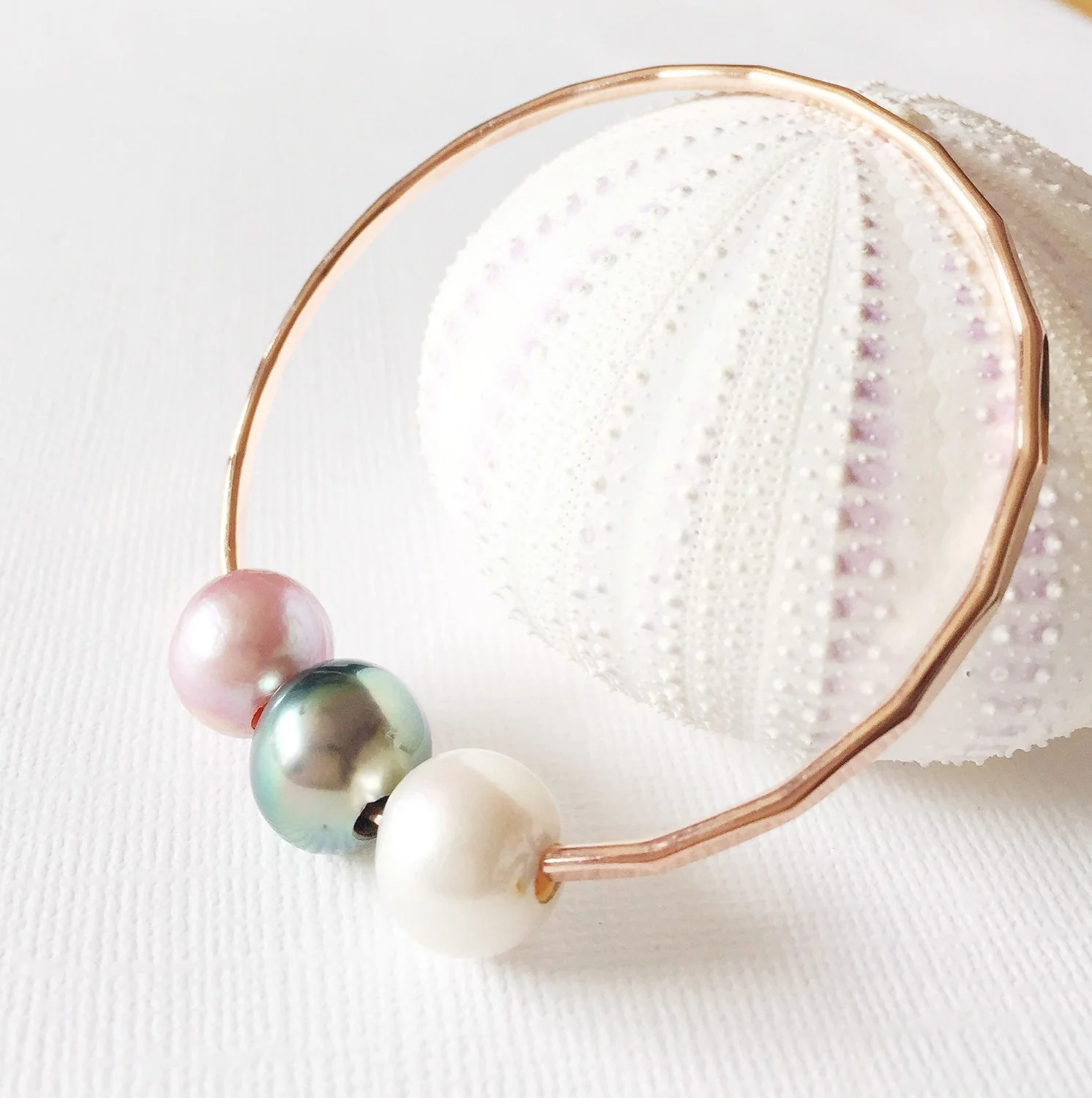 Bangle Paige (B239) - Mitchell's Manufacturing Jewel