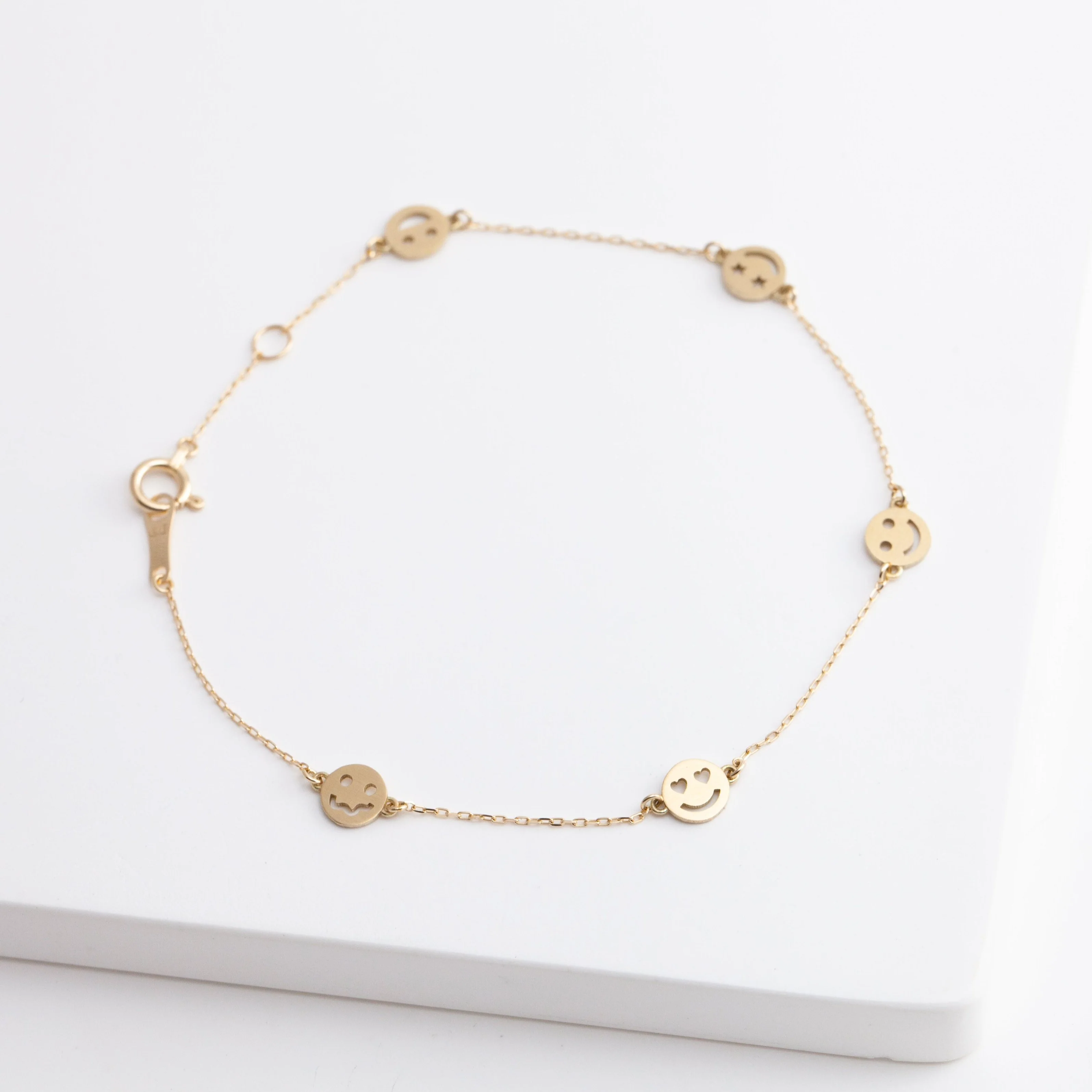 Five smiley bracelet - Mitchell's Manufacturing Jewel