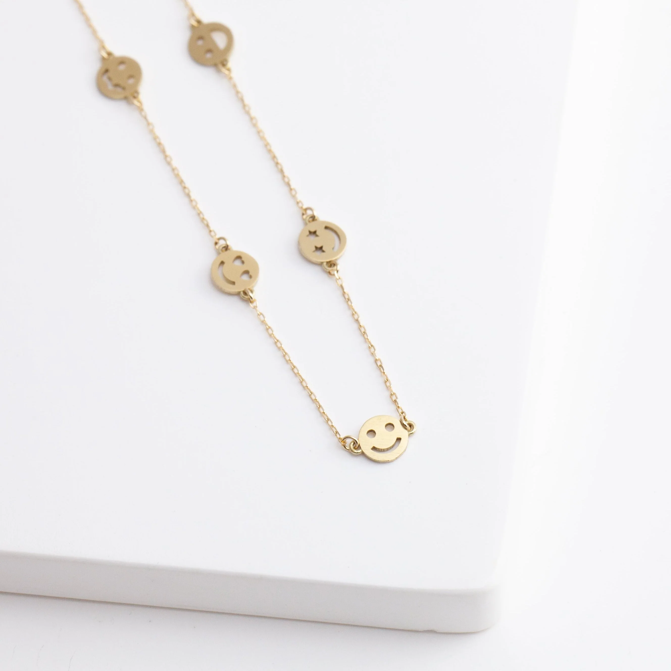 Five smiley bracelet - Mitchell's Manufacturing Jewel