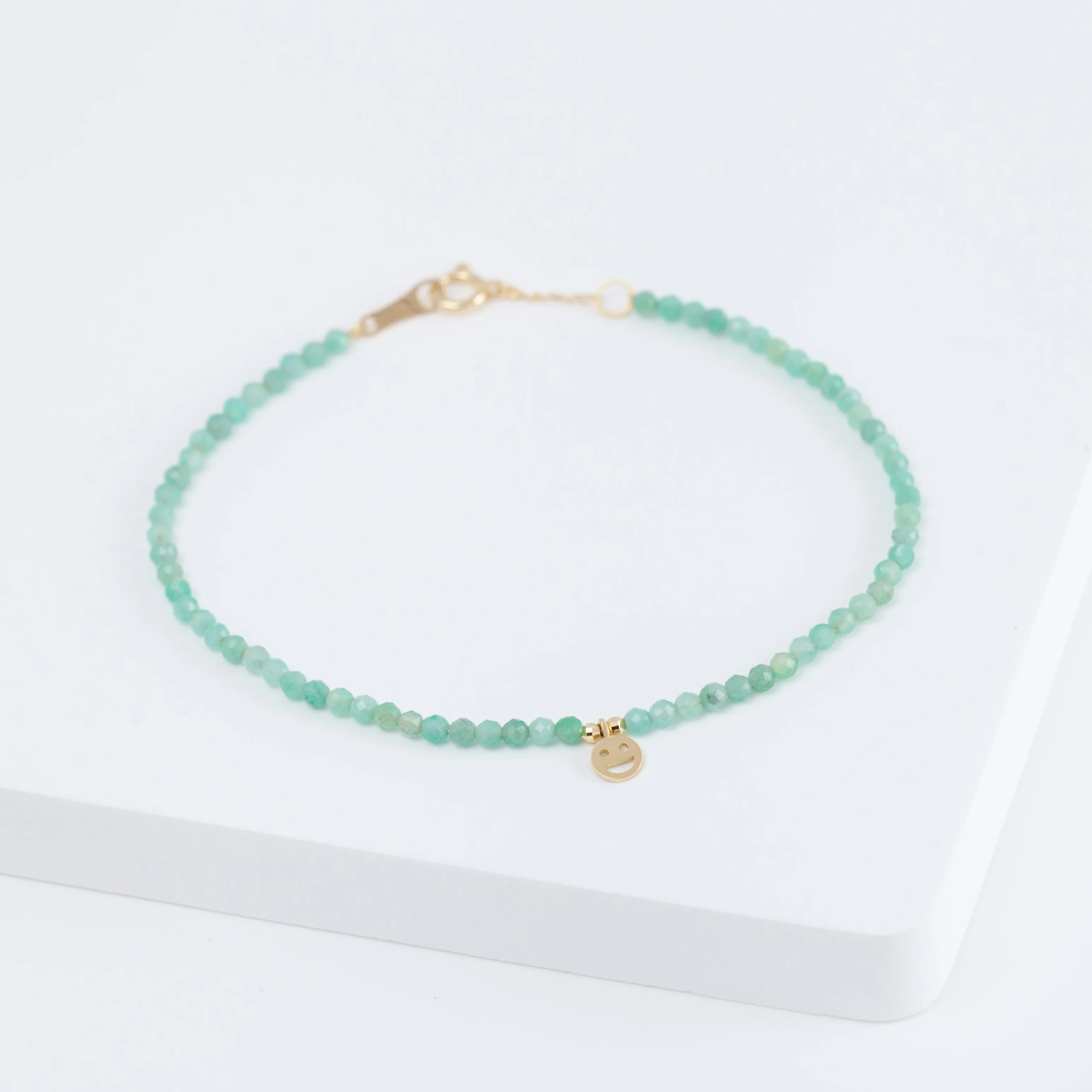 Smiley emerald beads bracelet - Mitchell's Manufacturing Jewel