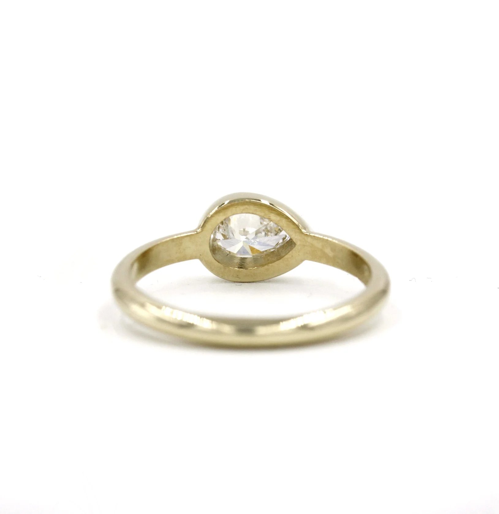 The Lyric Pear Grande: A 14k Gold Hand-Carved Diamond Ring - Mitchell's Manufacturing Jewel