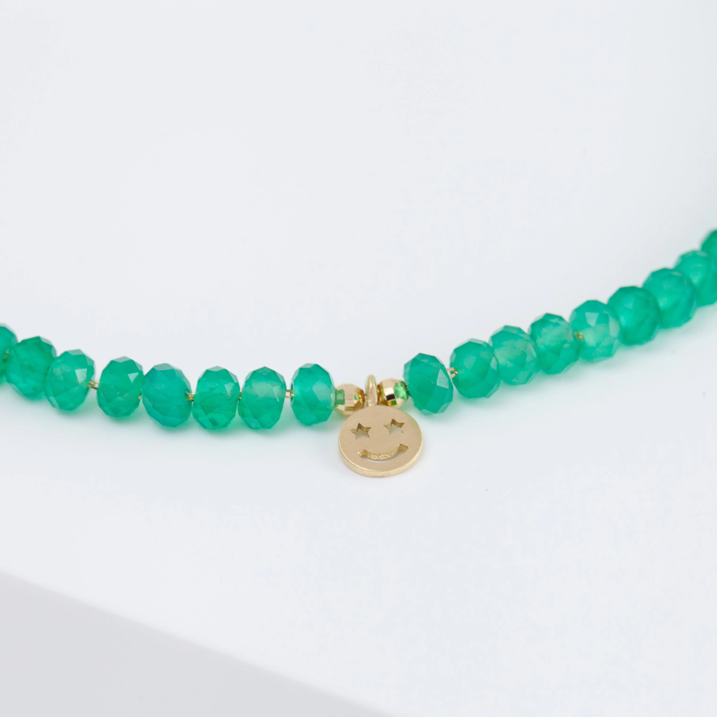 Smiley green onyx beads bracelet - Mitchell's Manufacturing Jewel