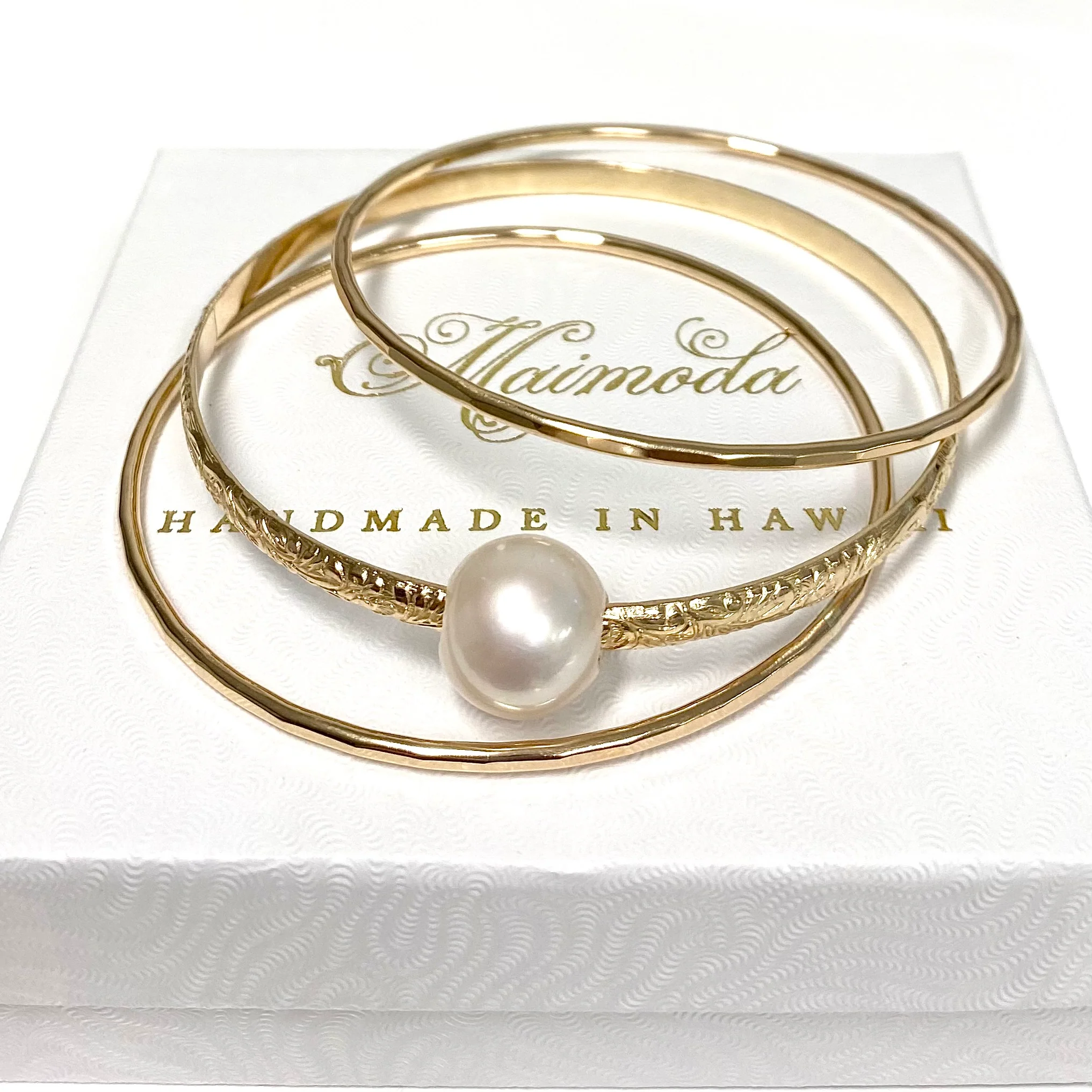 MOANI bangles set - white Edison pearl (B542) - Mitchell's Manufacturing Jewel