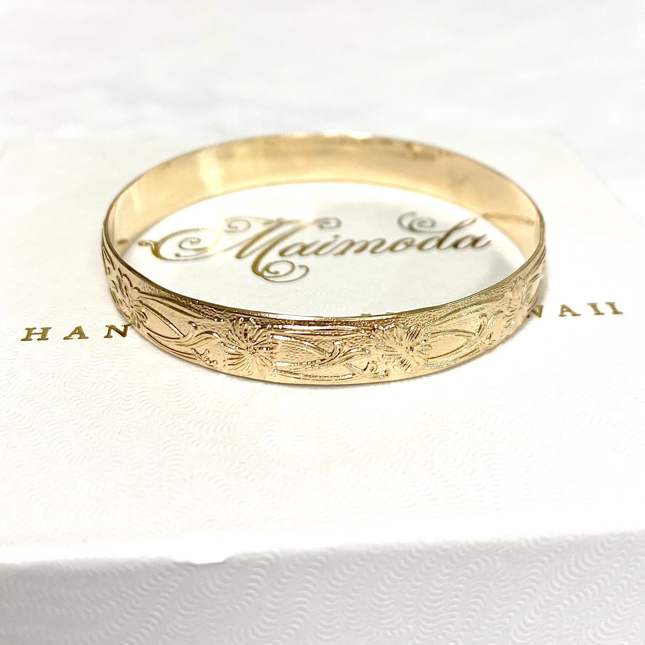 Bangle KEIKO - 8mm heirloom (B462) - Mitchell's Manufacturing Jewel
