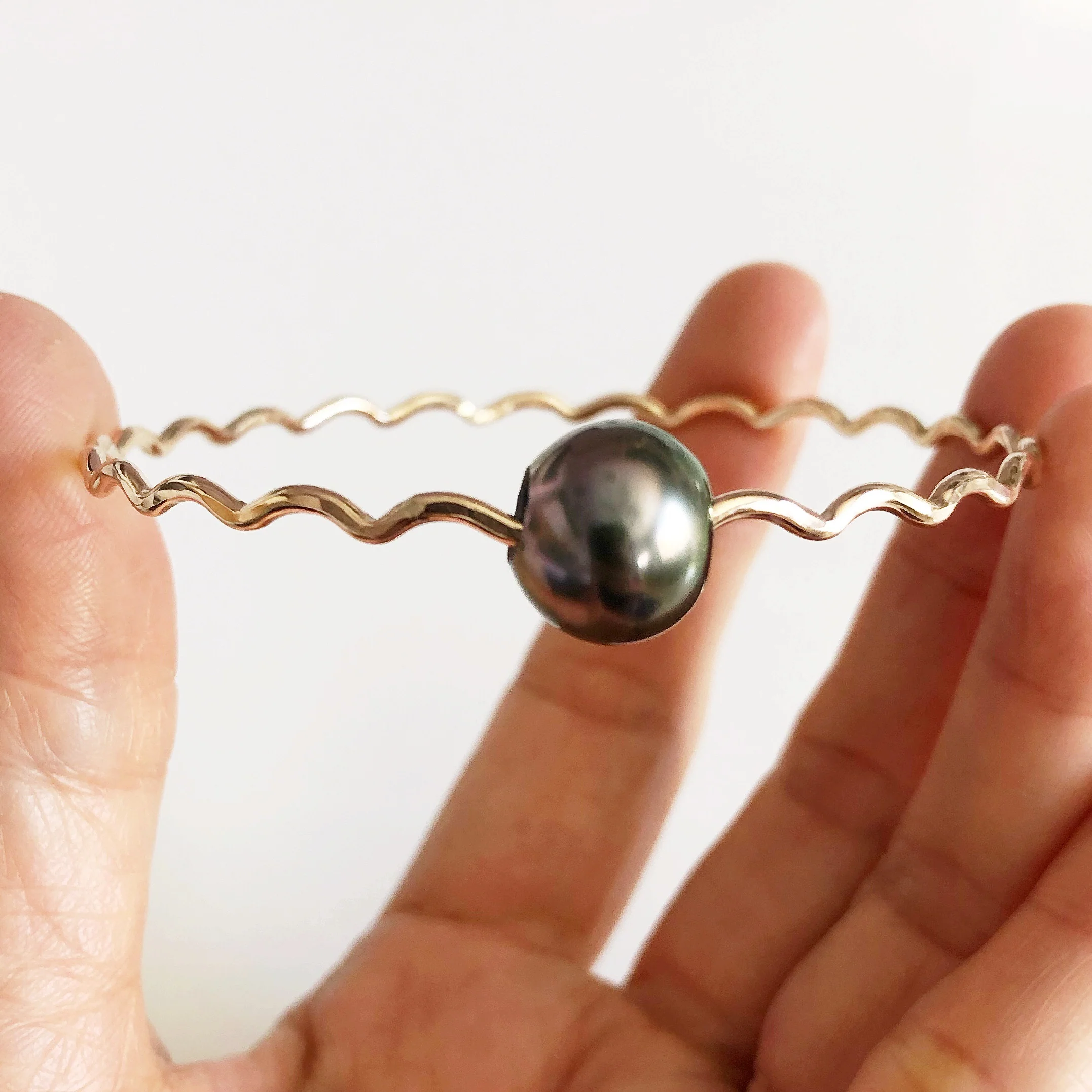 Bangle UNAHI - tahitian pearl (B420) - Mitchell's Manufacturing Jewel