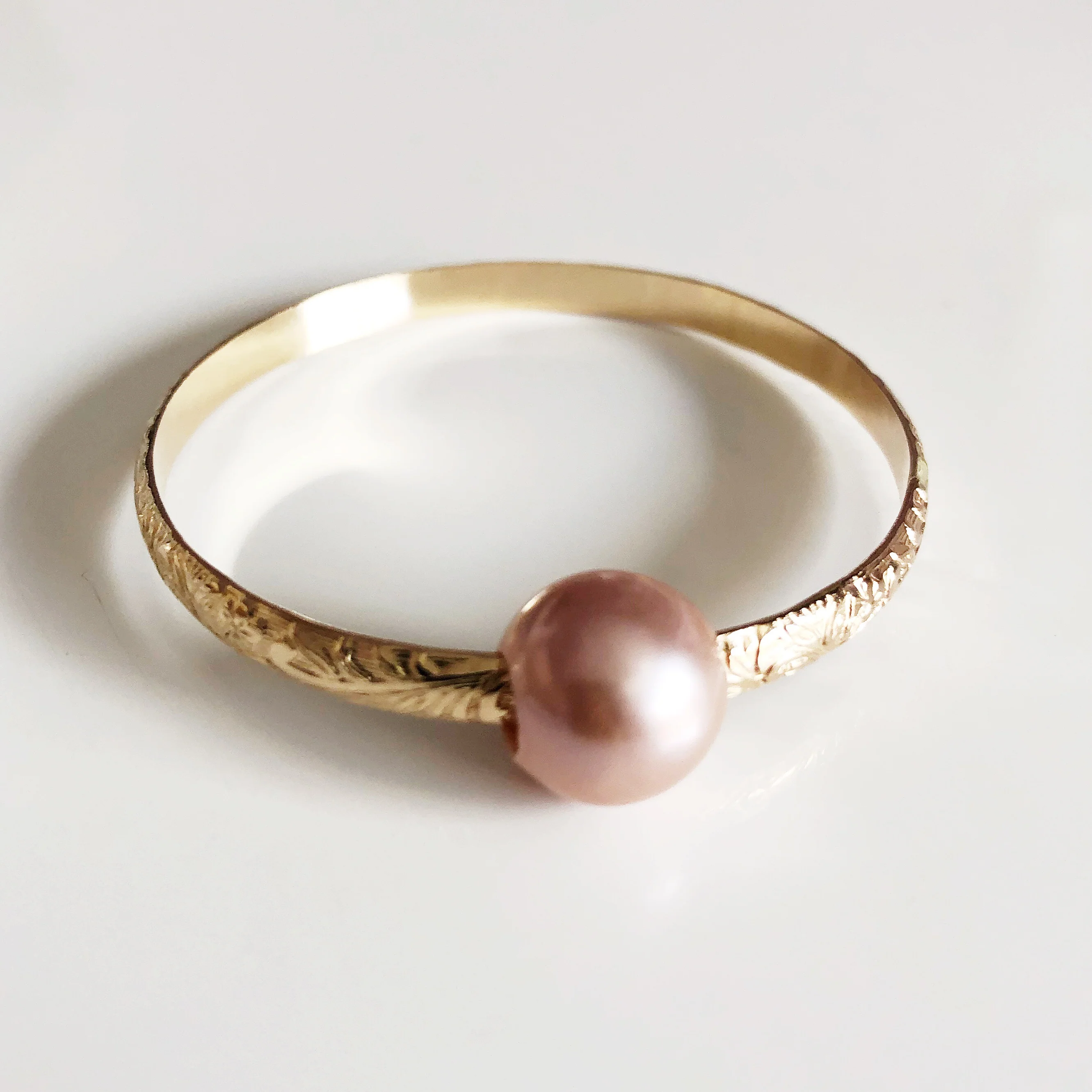 Bangle GIGI - pink Edison pearl (B408) - Mitchell's Manufacturing Jewel